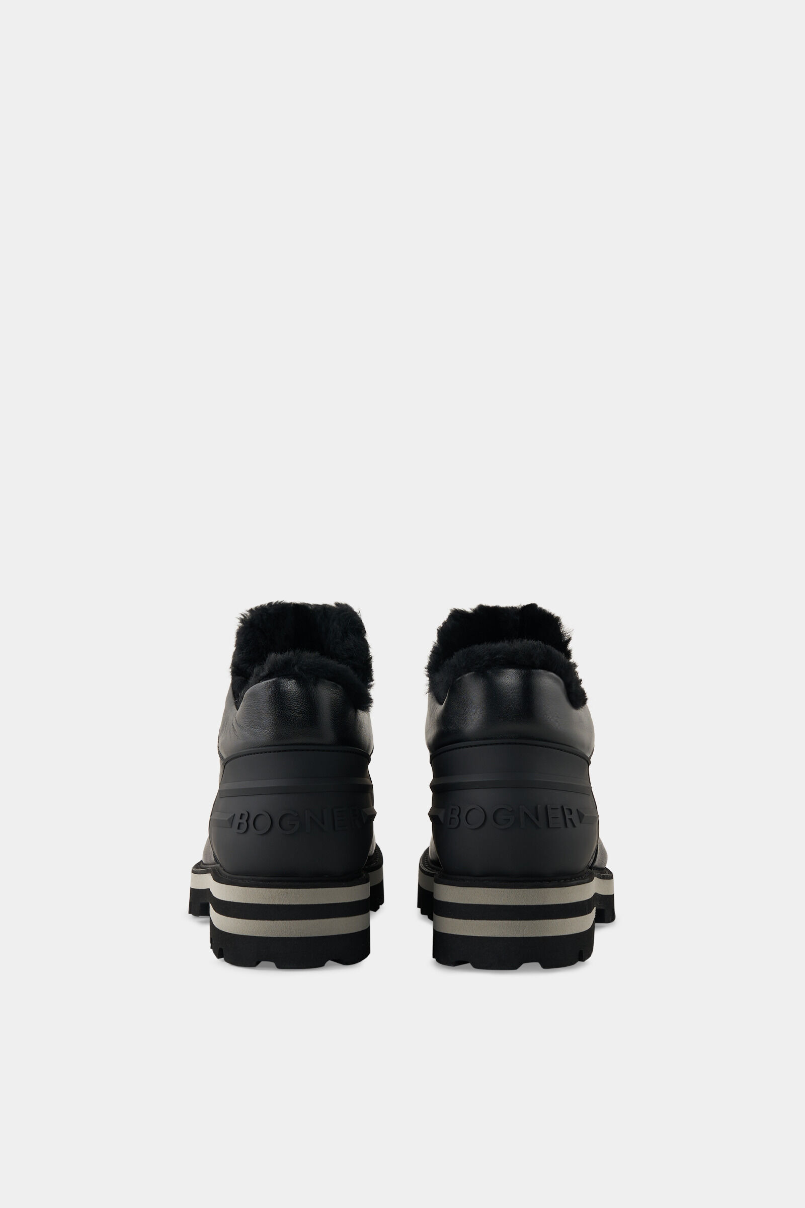 Low boots Courchevel in Black - 5