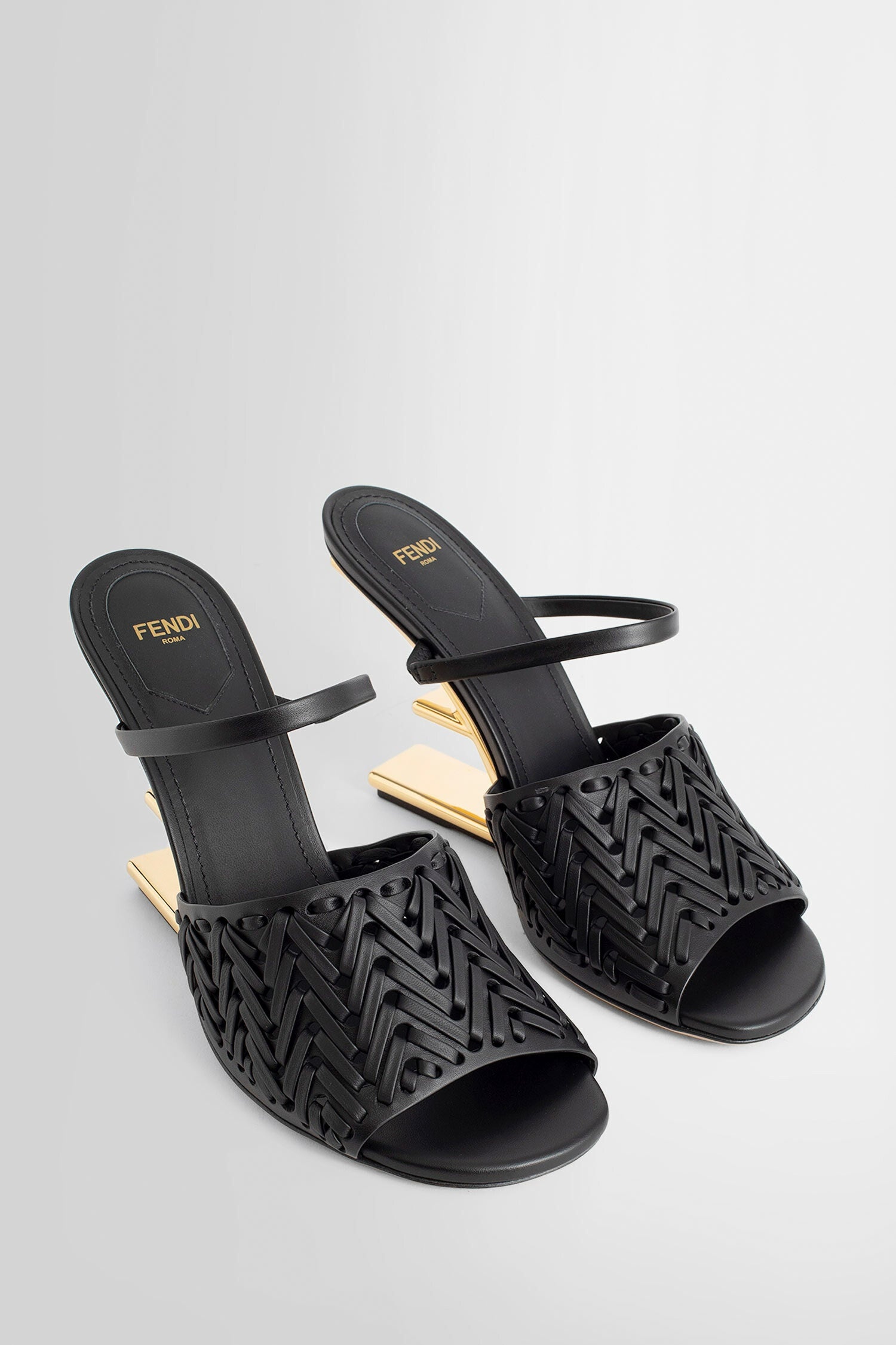 FENDI WOMAN BLACK SANDALS - 7