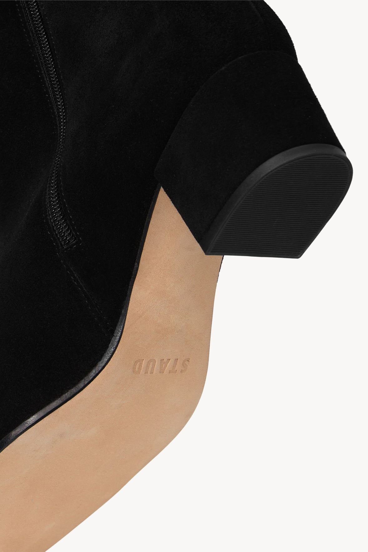 STAUD AIMEE SHORT BOOT BLACK SUEDE - 6