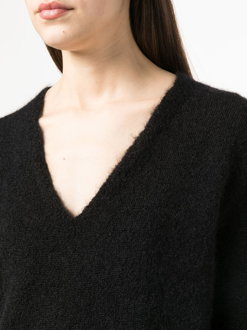 V-neck knitted jumper 5