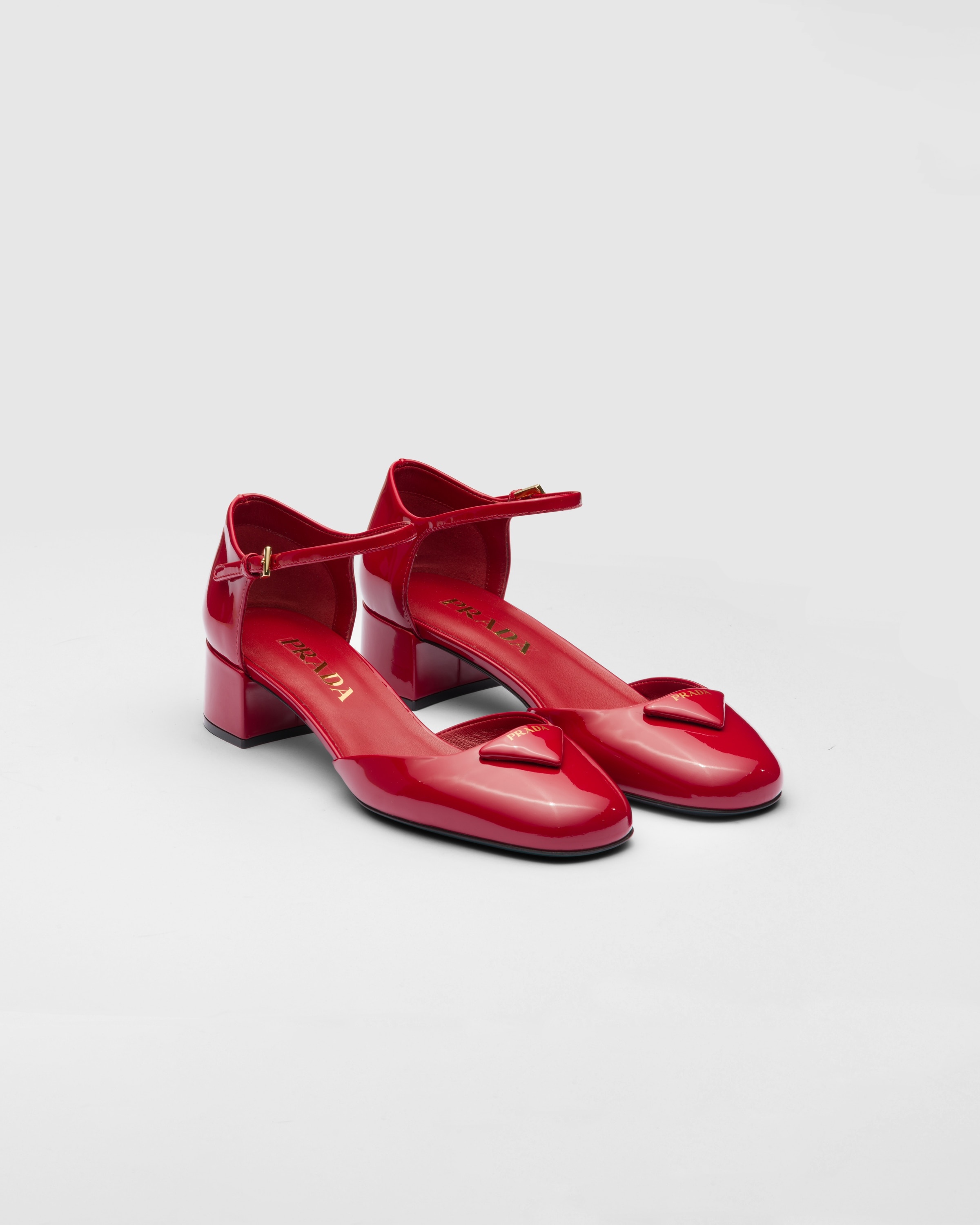 Patent leather pumps - 1