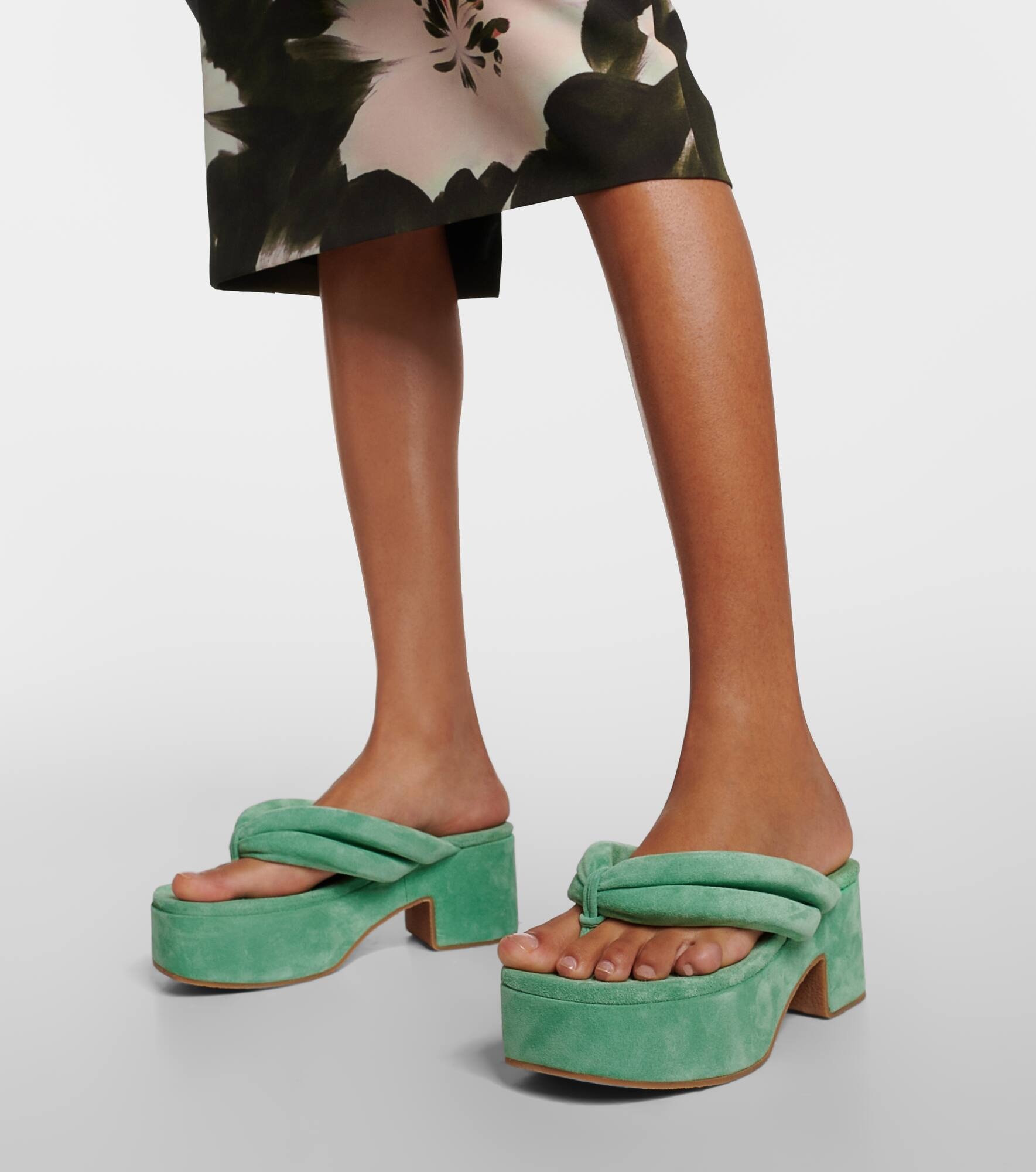 Suede platform thong sandals - 4
