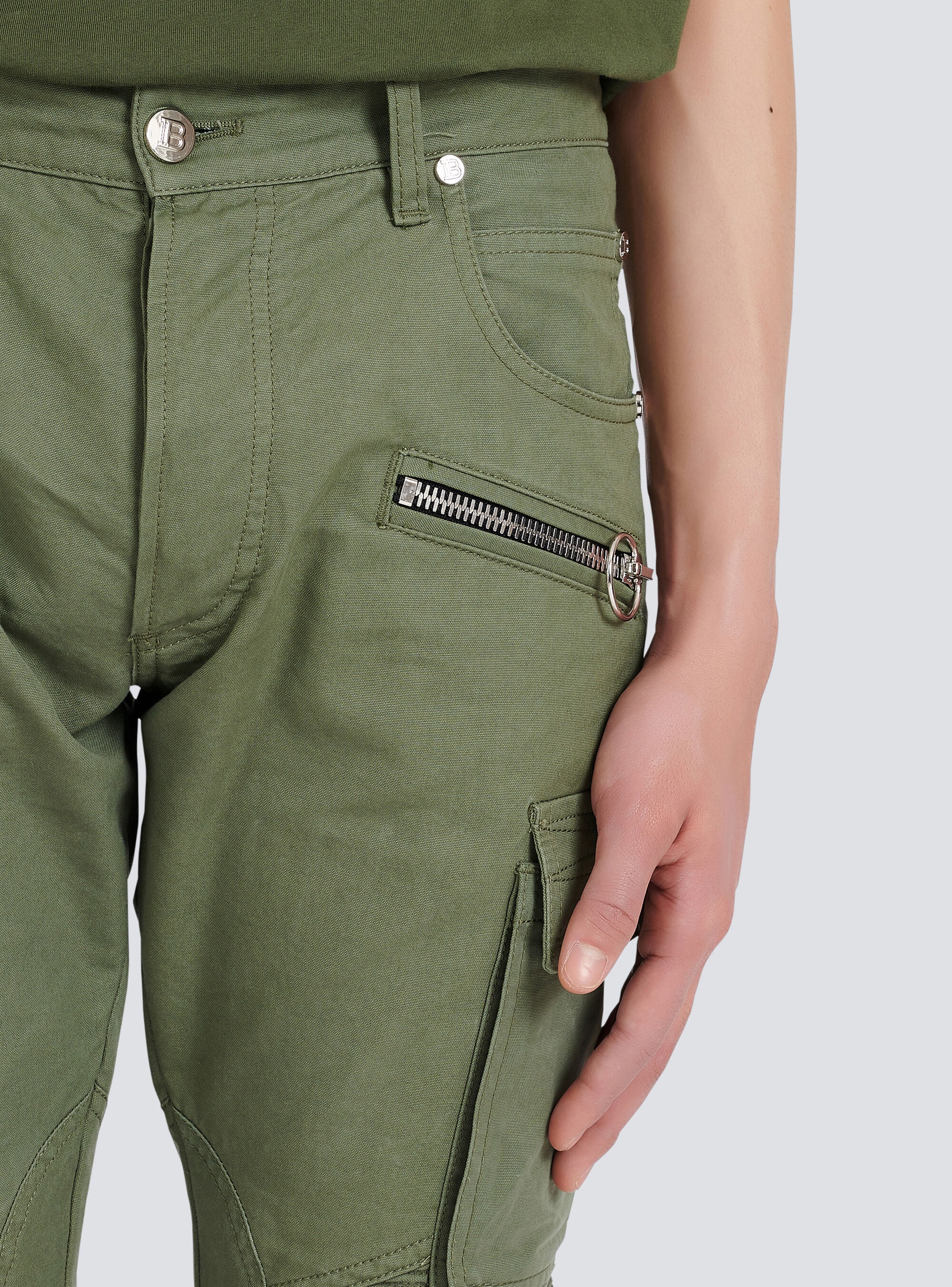 Slim cut ridged cotton cargo jeans - 7