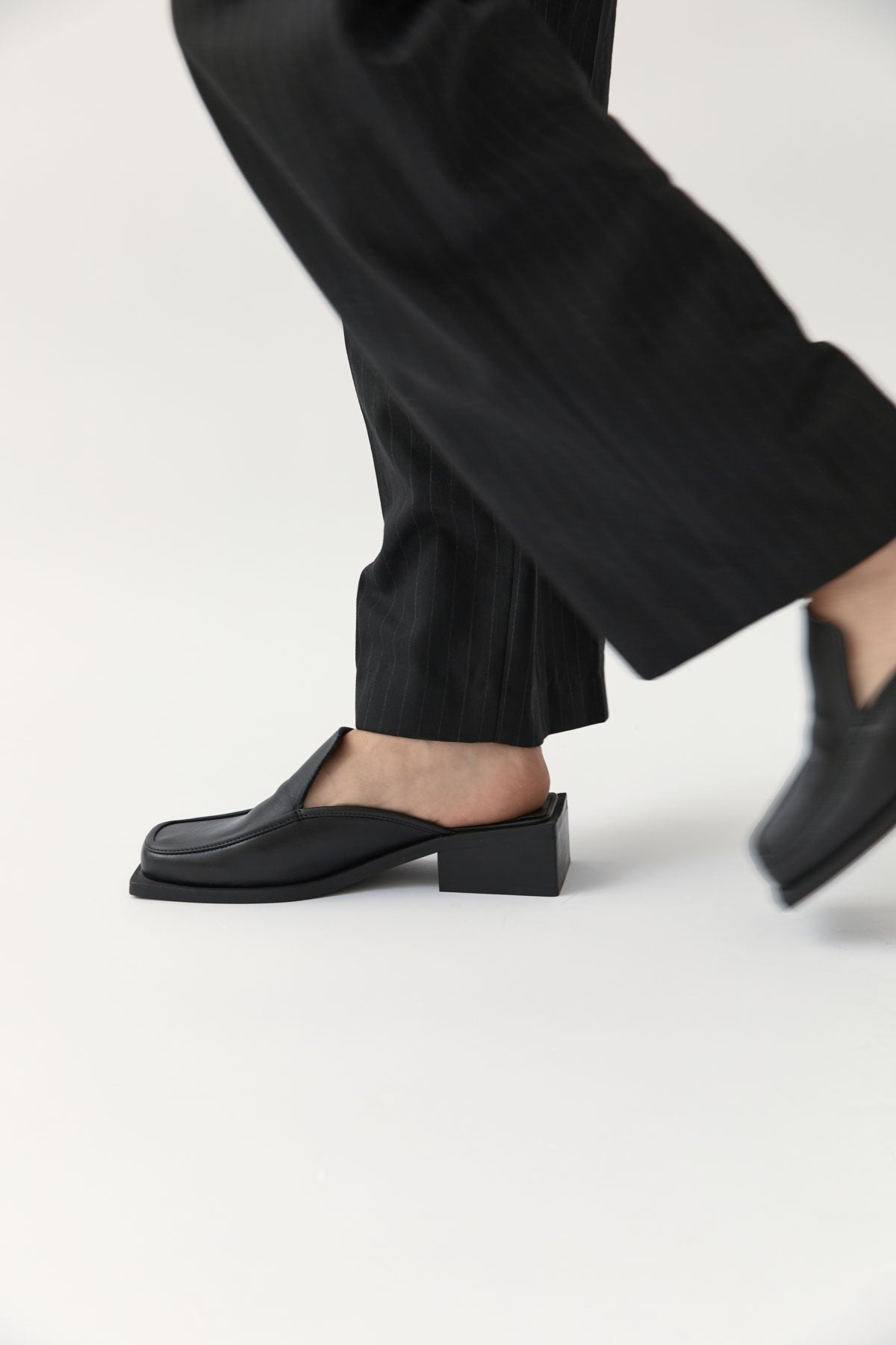 Square Toe Mule - Black - 1