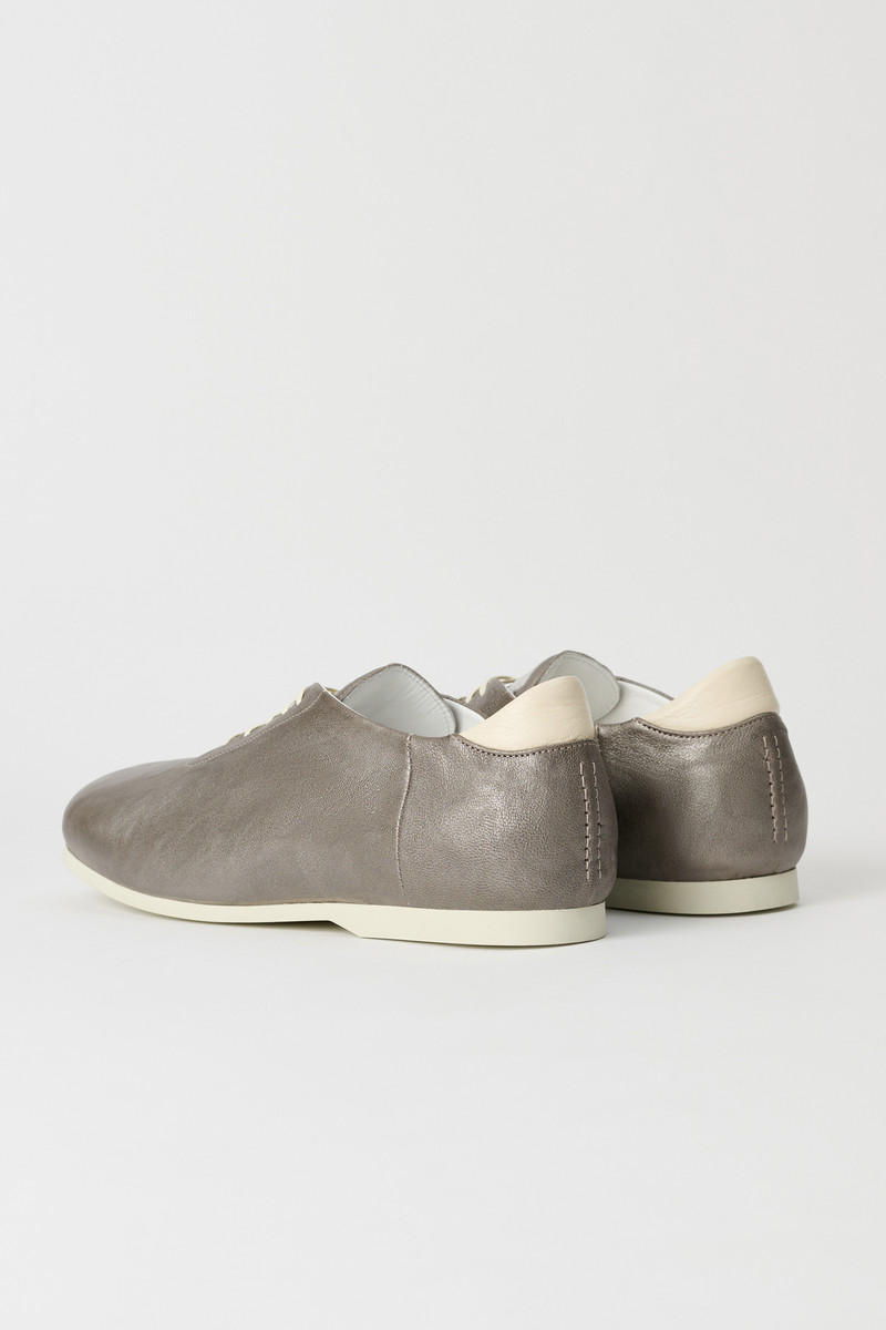 Sneak In Metallic Oyster Sheepskin 6