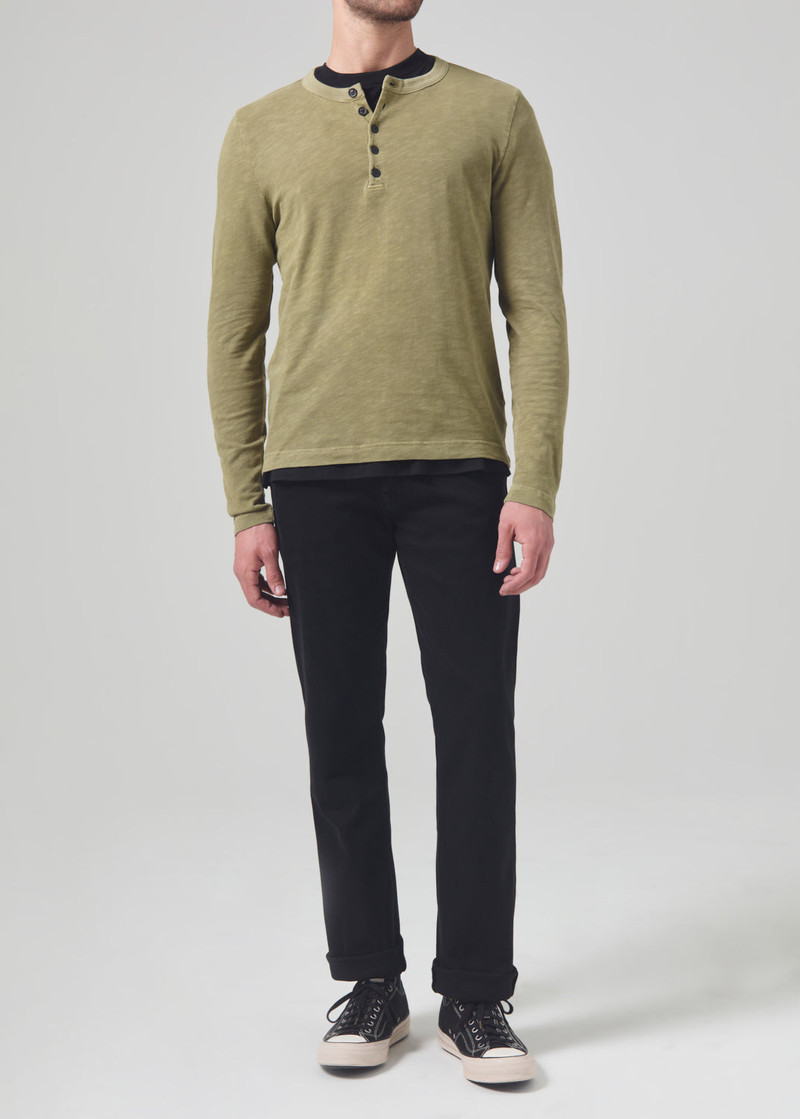 Citizens of Humanity Sid Regular Straight Perform
In Raven outlook