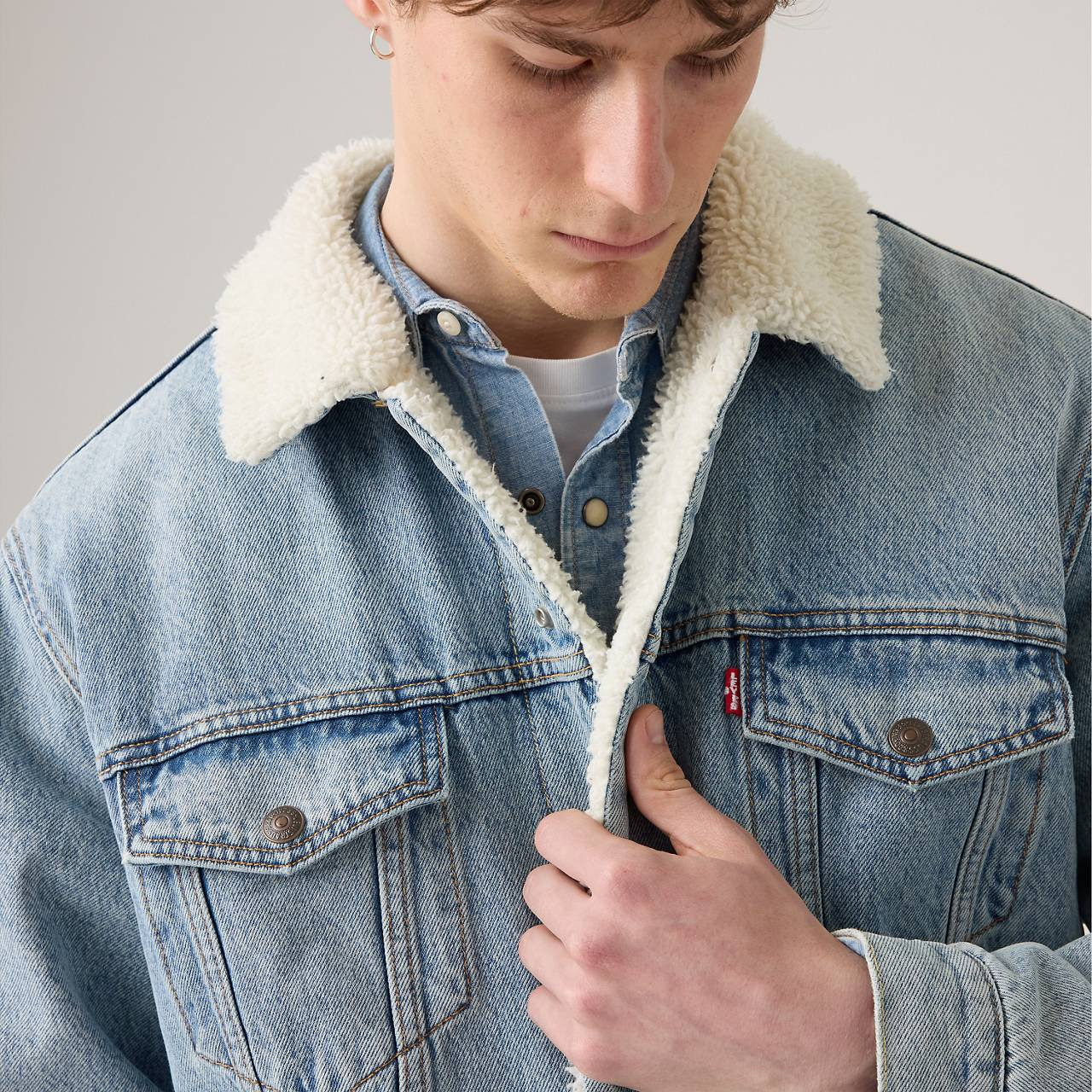 RELAXED FIT SHERPA TRUCKER JACKET - 5