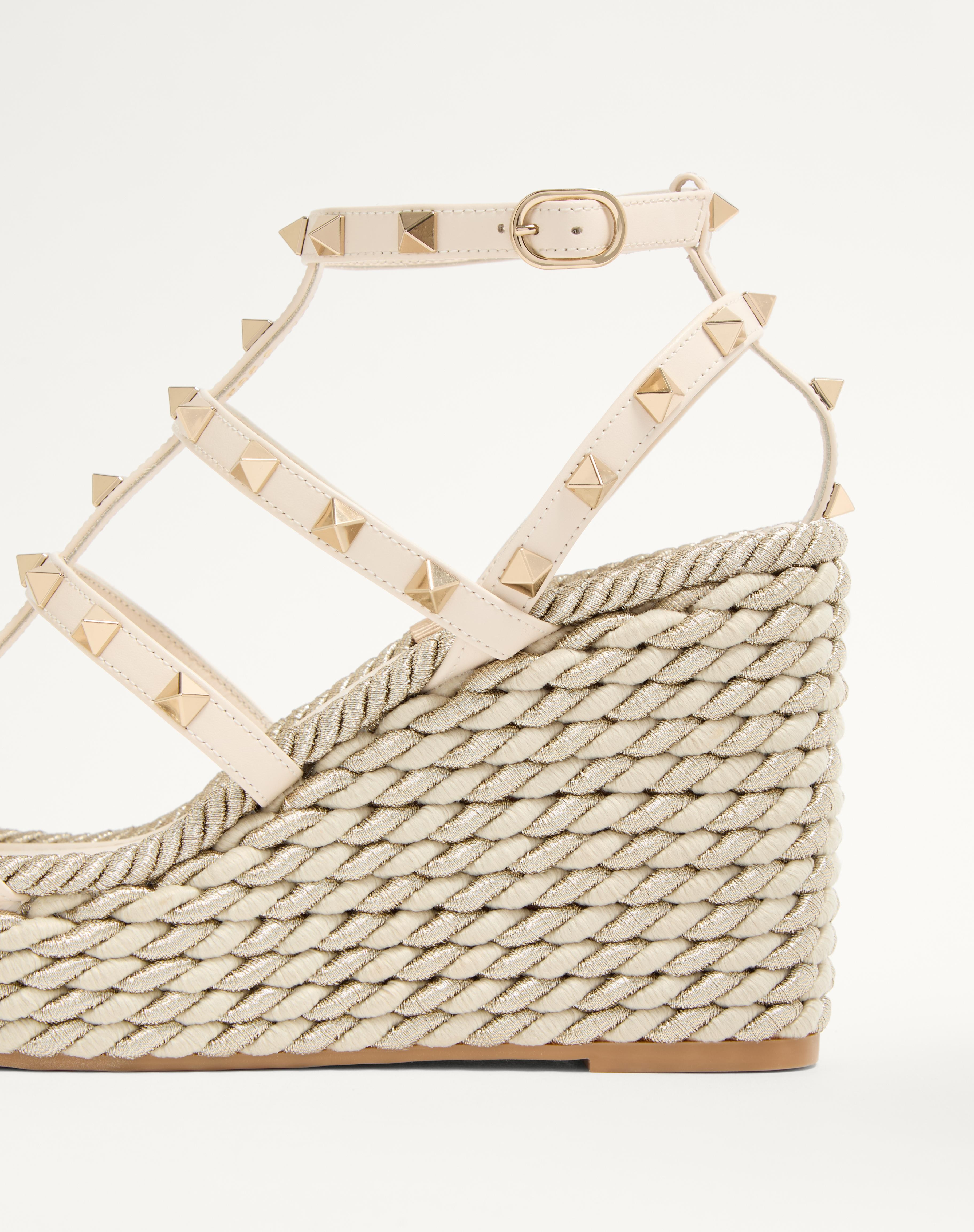 ROCKSTUD CALFSKIN WEDGE SANDAL WITH STRAPS 95 MM - 7