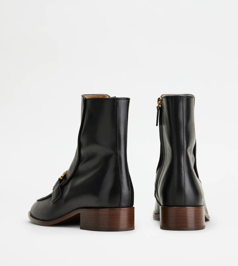 ANKLE BOOTS IN LEATHER - BLACK 3