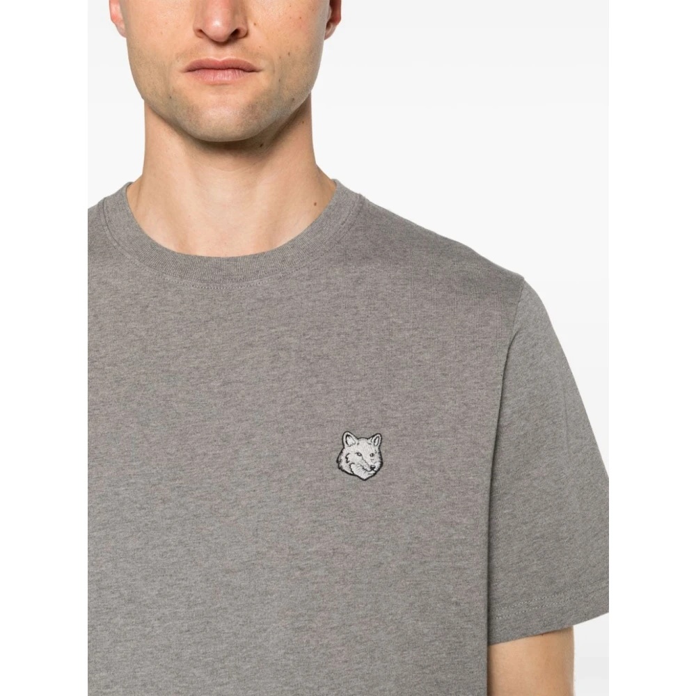 MAISON KITSUNE｜SHORT-SLEEVED ROUND NECK T-SHIRTS (GREY FOX HEAD PATCH REGULAR TEE-SHIRT | Maison Kitsuné