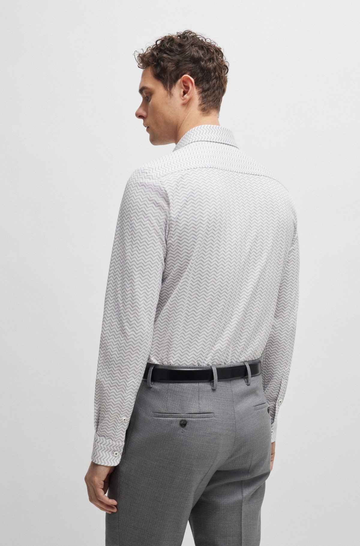 SLIM-FIT SHIRT IN PATTERNED PERFORMANCE-STRETCH FABRIC - 5