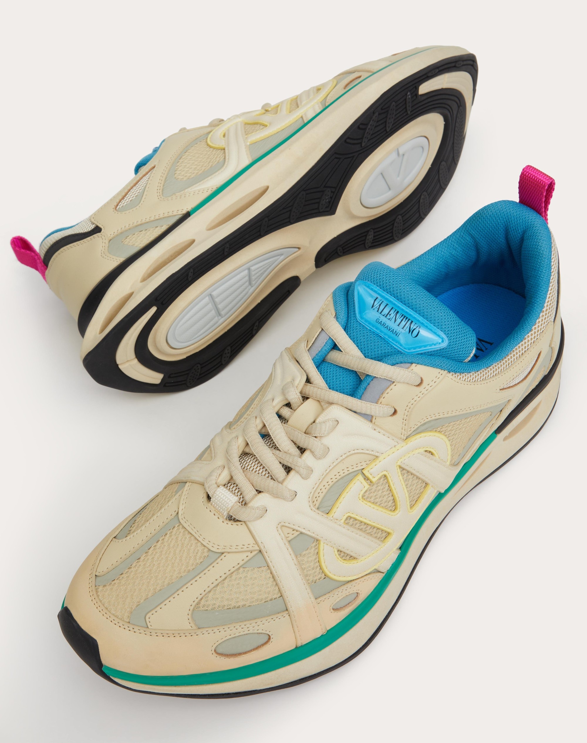 Valentino VLOGO EASYJOG LOW-TOP SNEAKER IN CALFSKIN AND