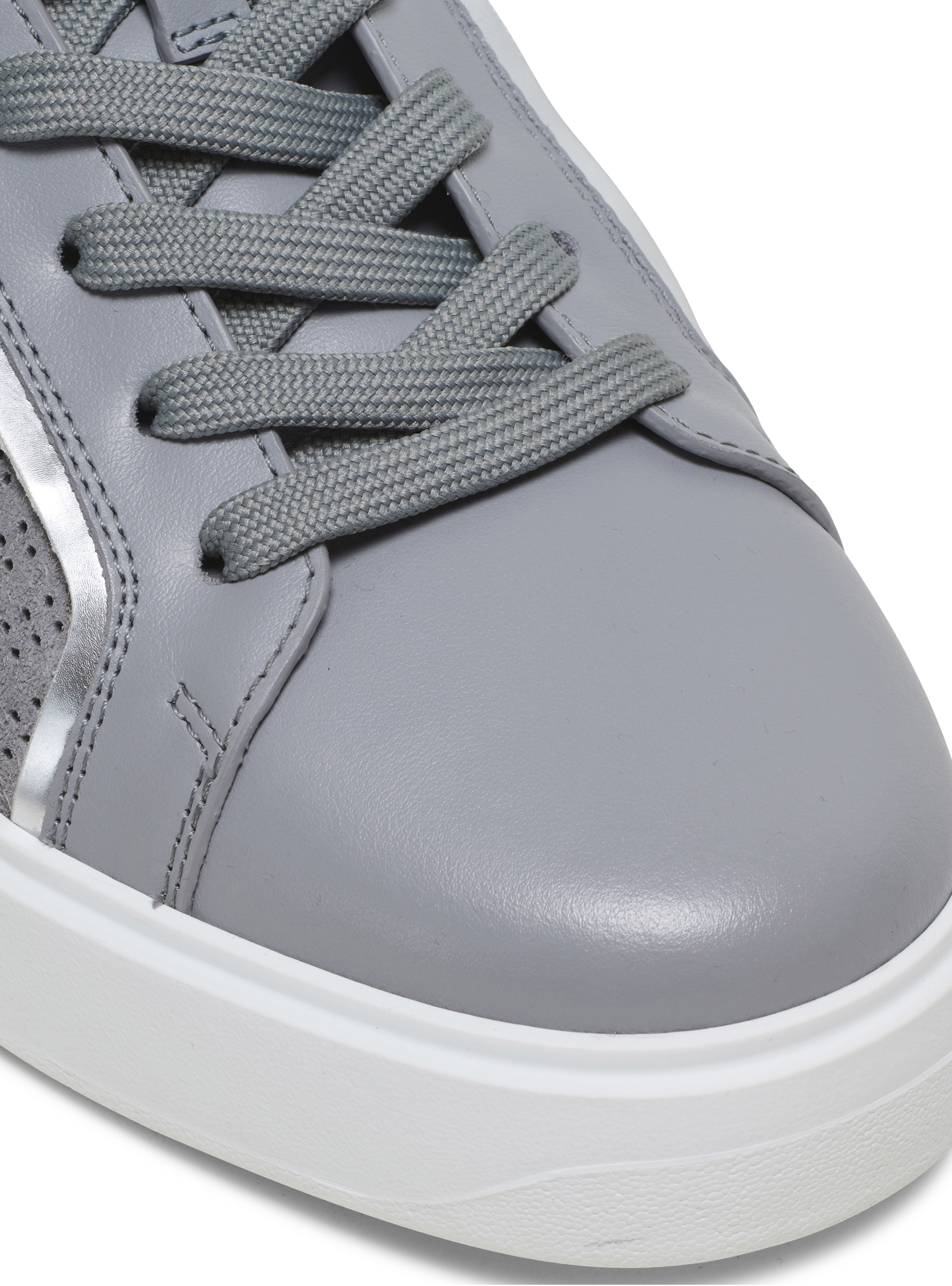 B-Court trainers in perforated monogrammed leather - 5