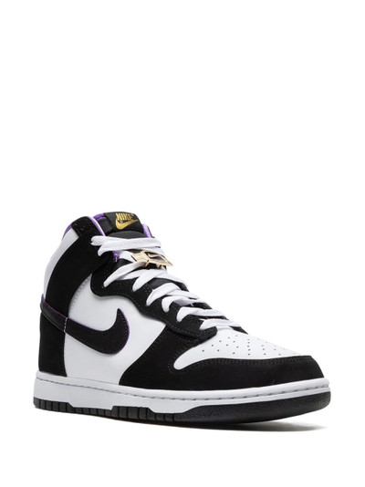 Nike Dunk High “World Champions” sneakers outlook