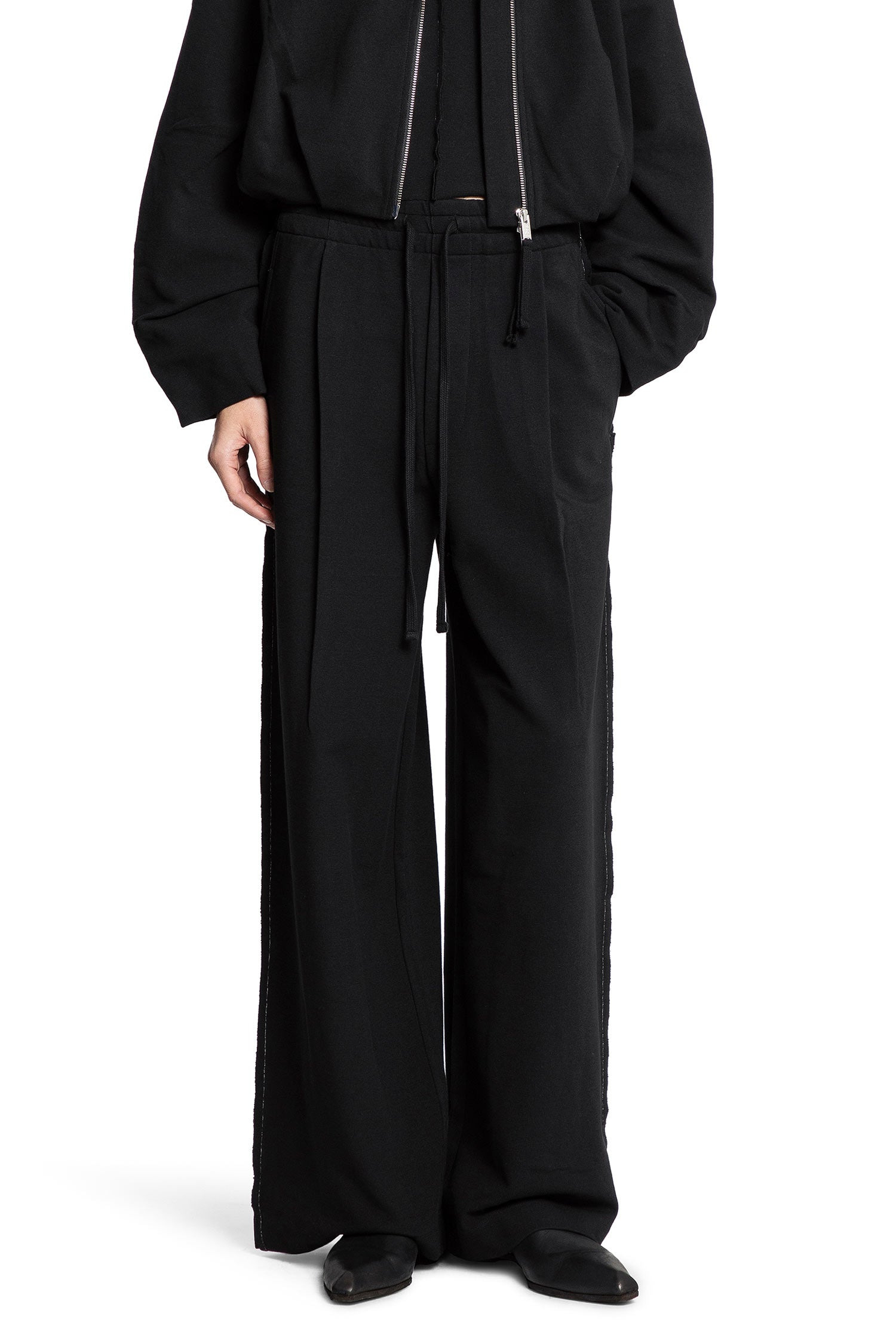 Pleated-Wide-Leg-Sweatpants - 5