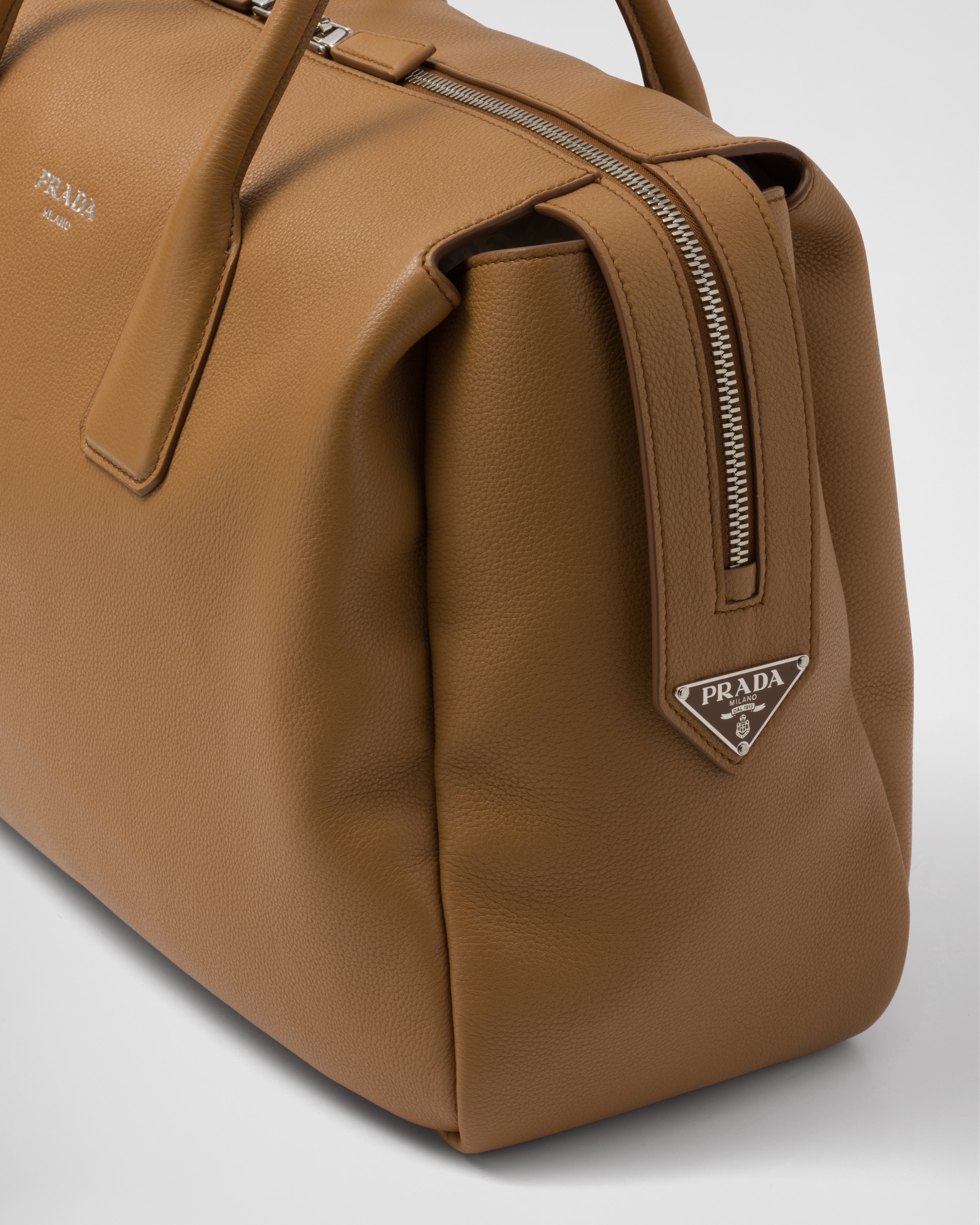 Leather travel bag - 6