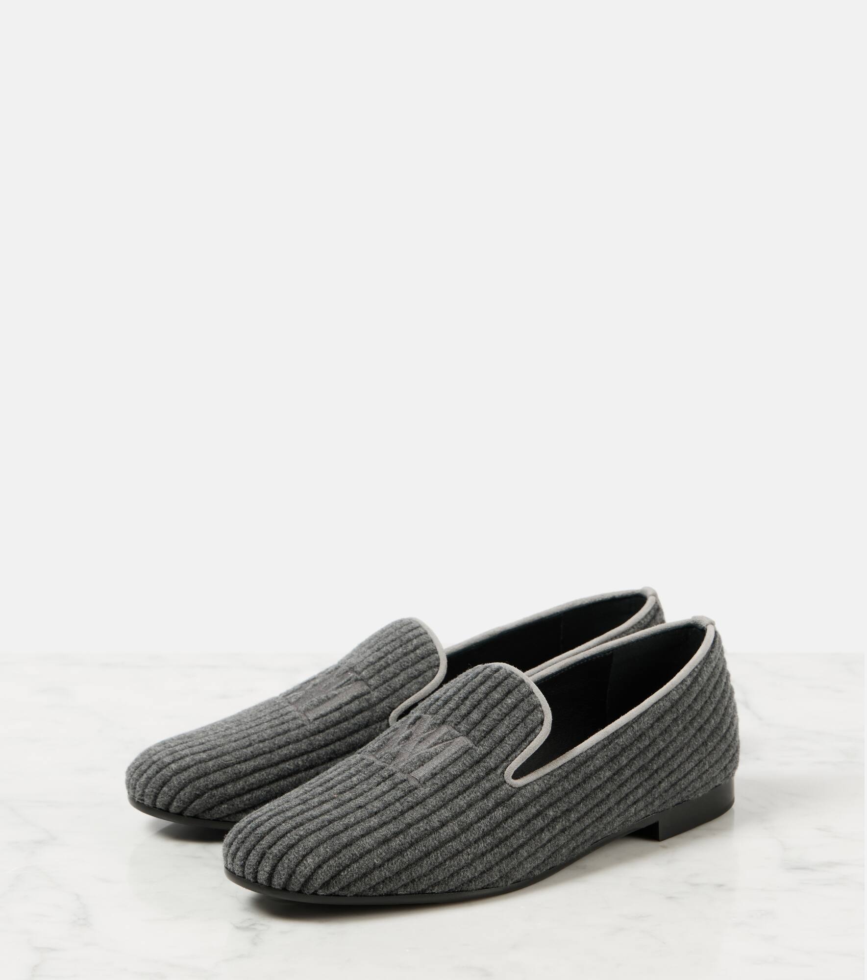 Logo embroidered velvet corduroy loafers - 4