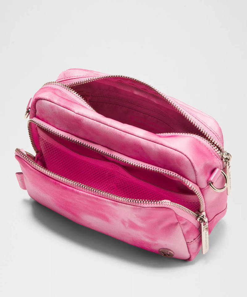Everywhere Crossbody Bag 2L *Metal Hardware 4