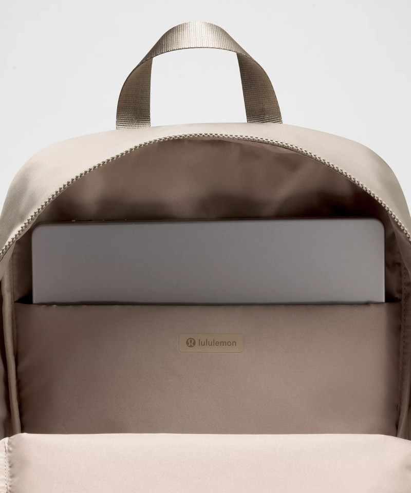 Everywhere Backpack 22L 5