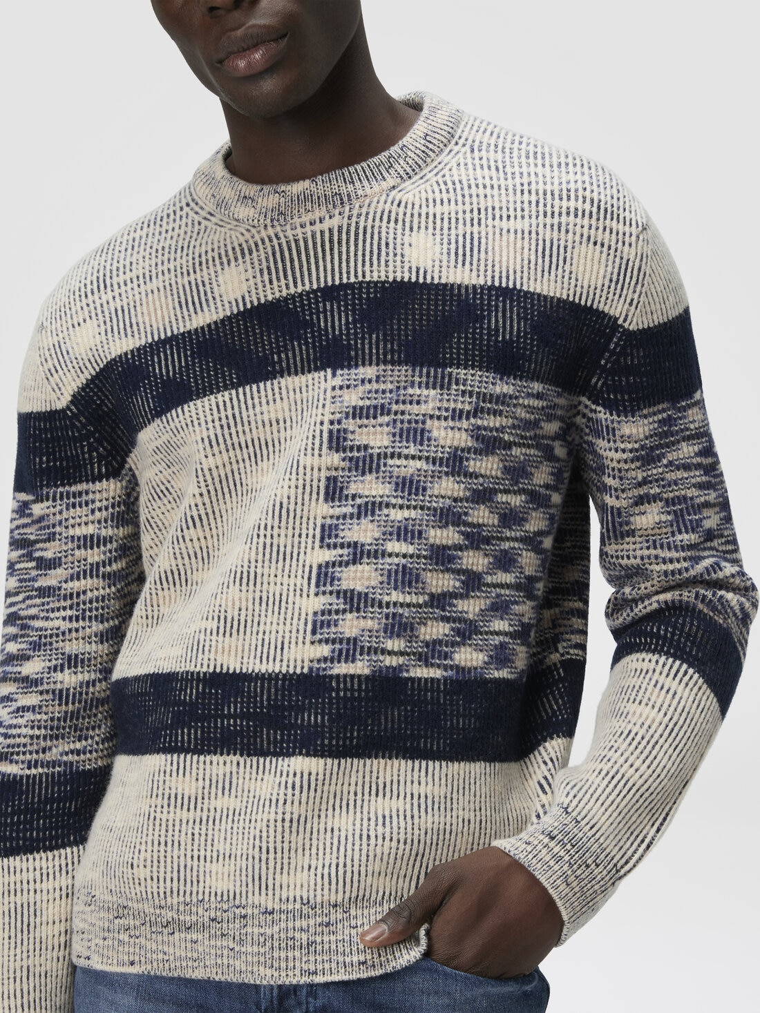 Crew neck sweater with check pattern - 5