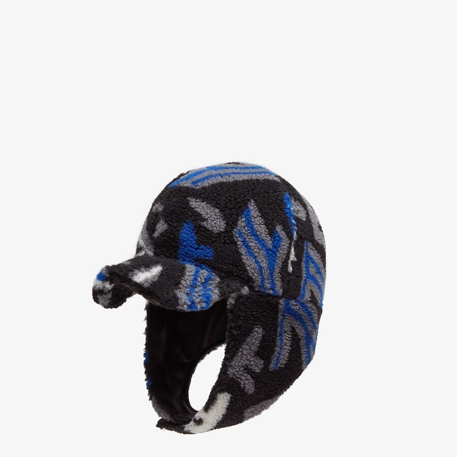 Black teddy fabric cap - 1