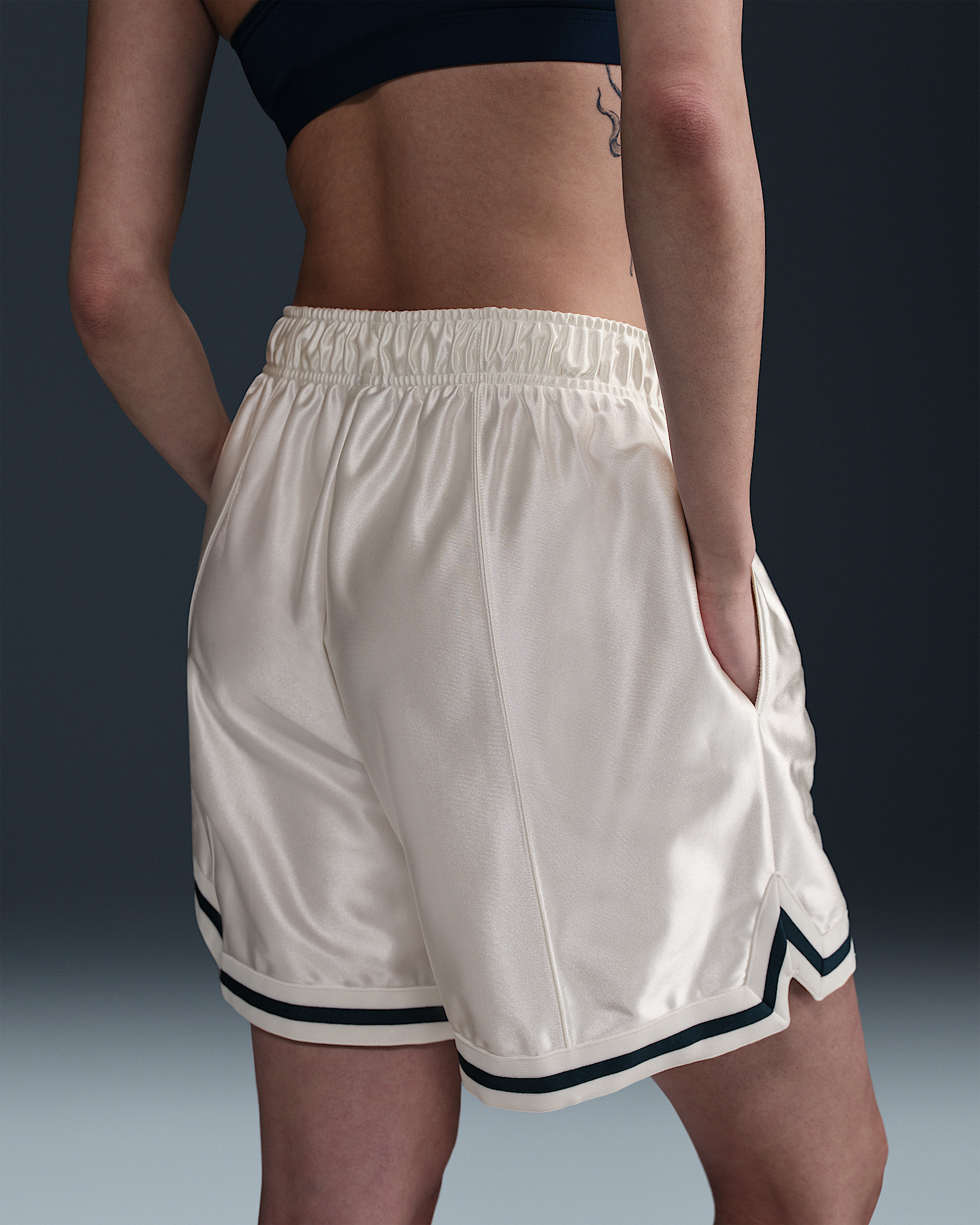Nike Sportswear Women's Loose Mid-Rise Graphic Shorts - 3