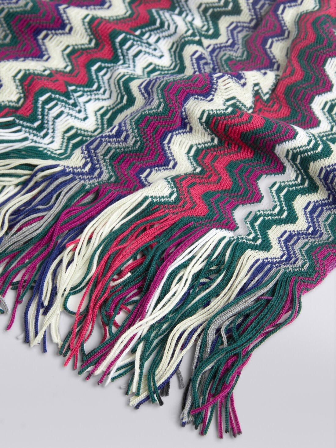 Two-piece wool blend scarf and beanie set - 3