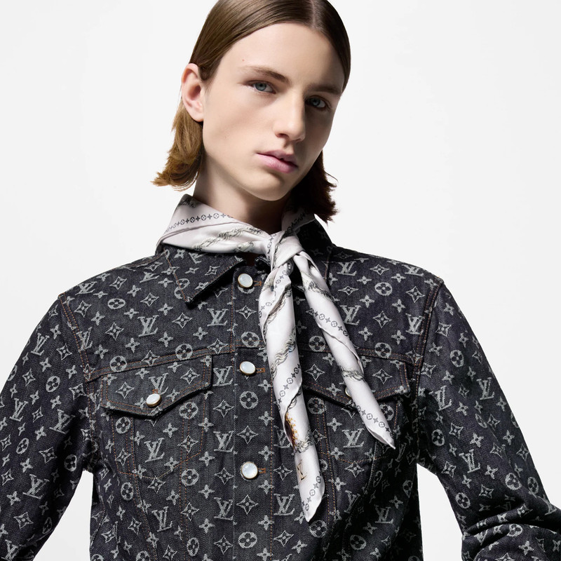 LV Dynasty Pearls Silk Square 5