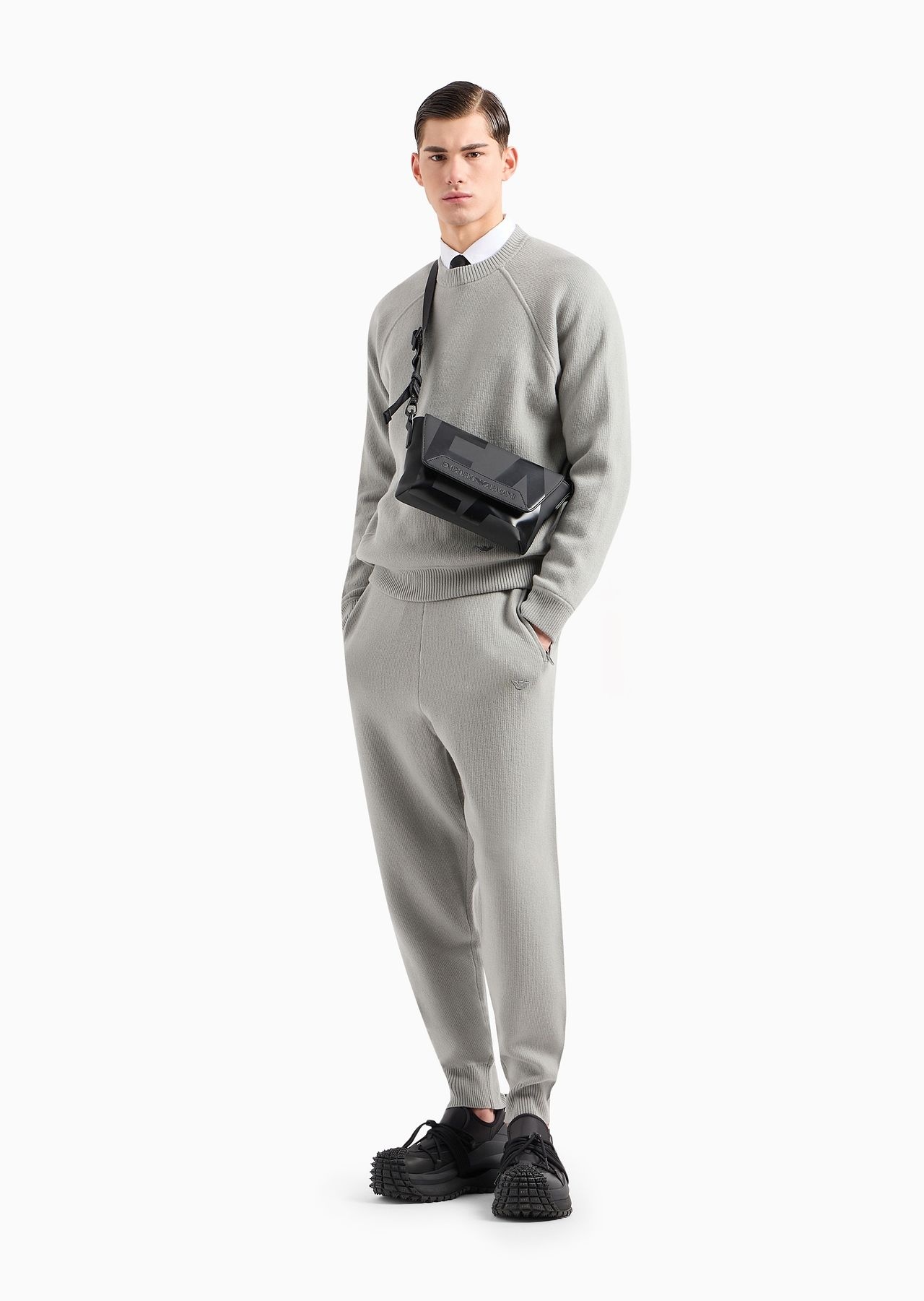 Classic-collared cotton shirt with a jacquard pattern - 4