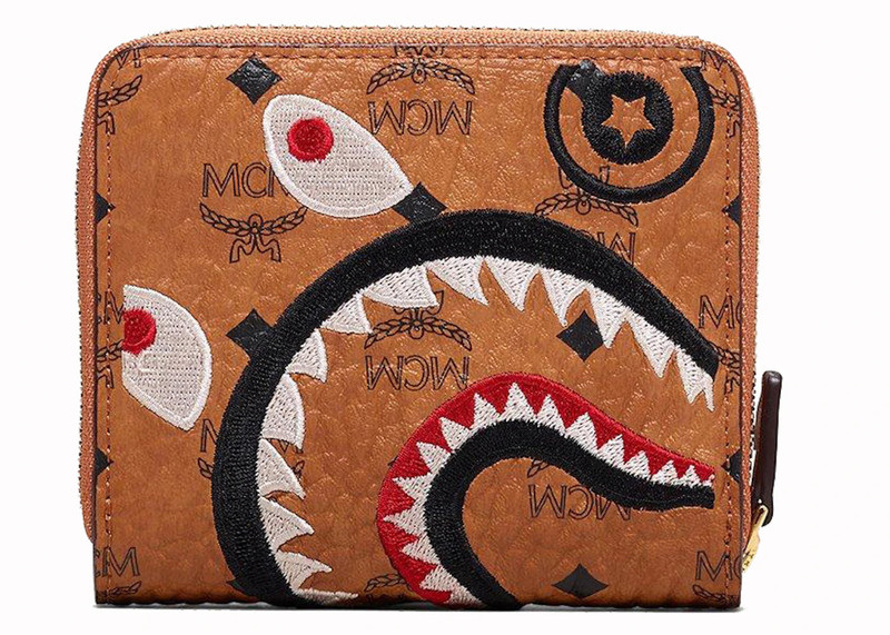 MCM MCM x BAPE Shark Zip Wallet Visetos Mini Cognac outlook