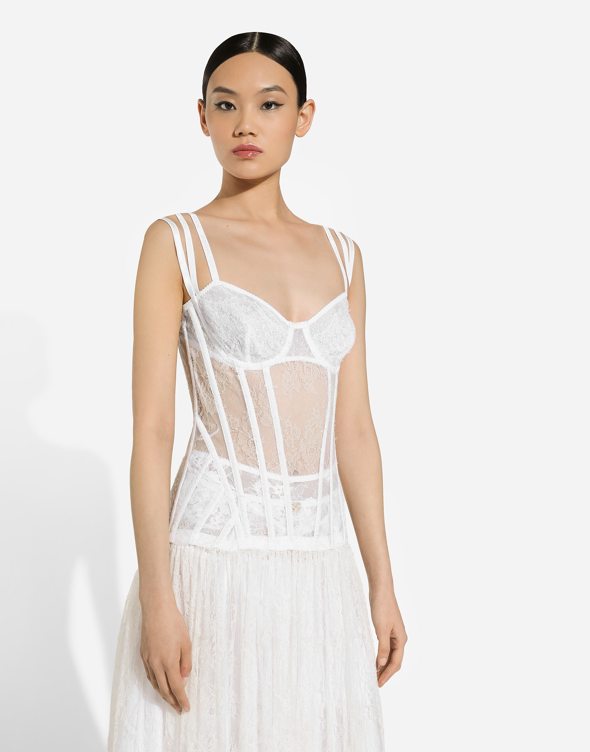 Long lace dress with corset detailing - 5