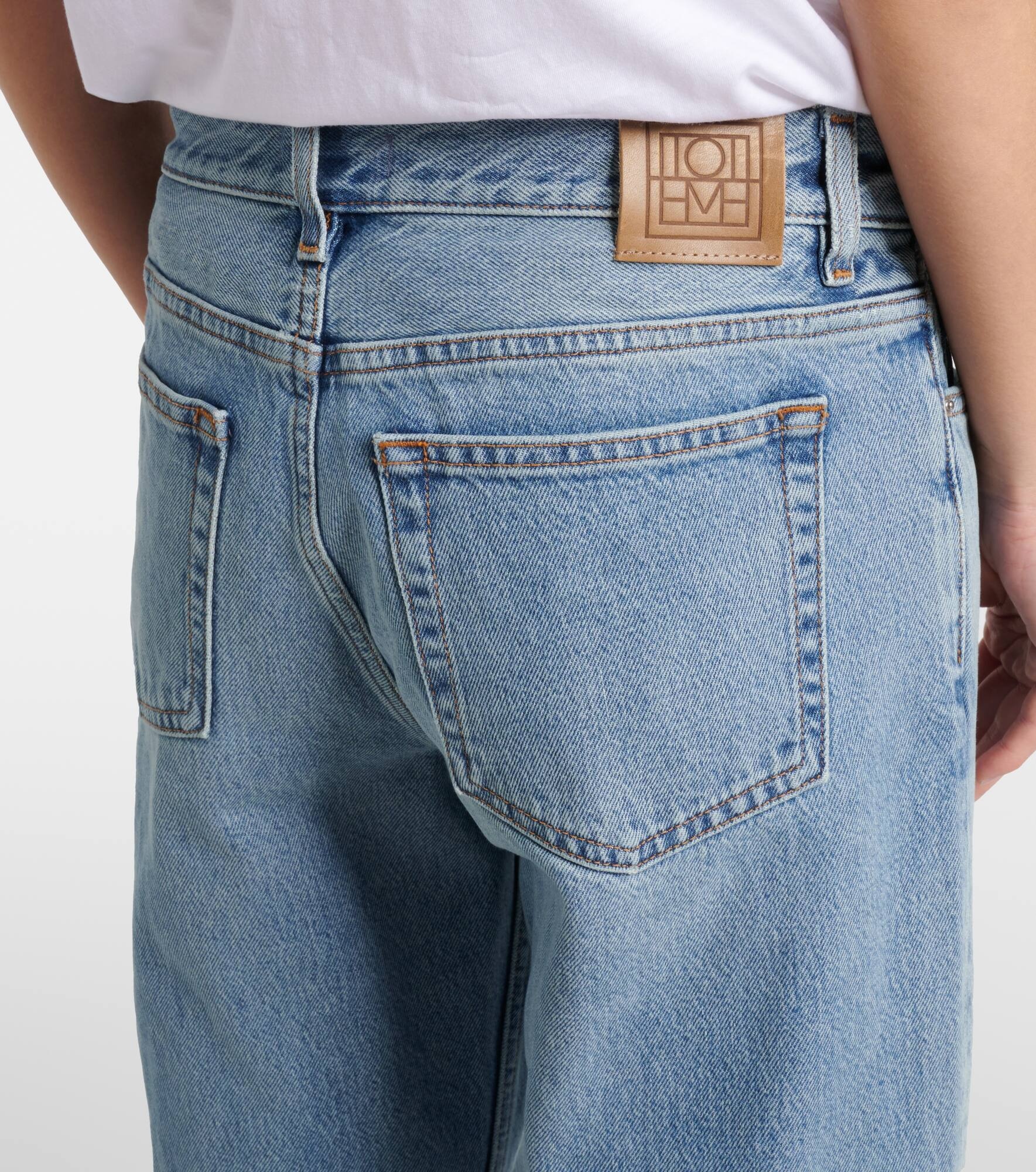 Faded low-rise straight jeans - 5