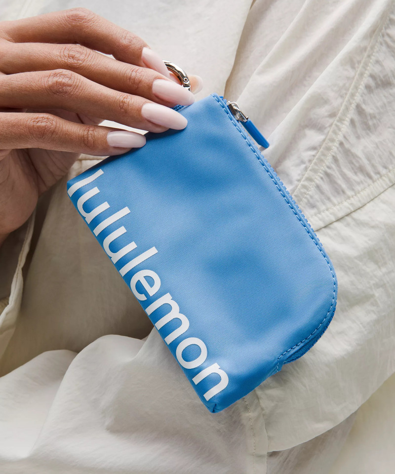 lululemon Clippable Card Pouch outlook