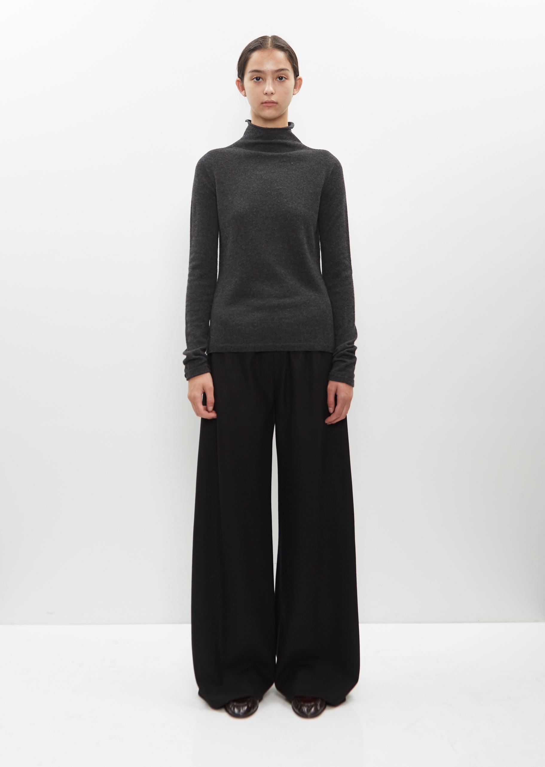 Cashmere Ilmo Top — Enzyme Black - 4