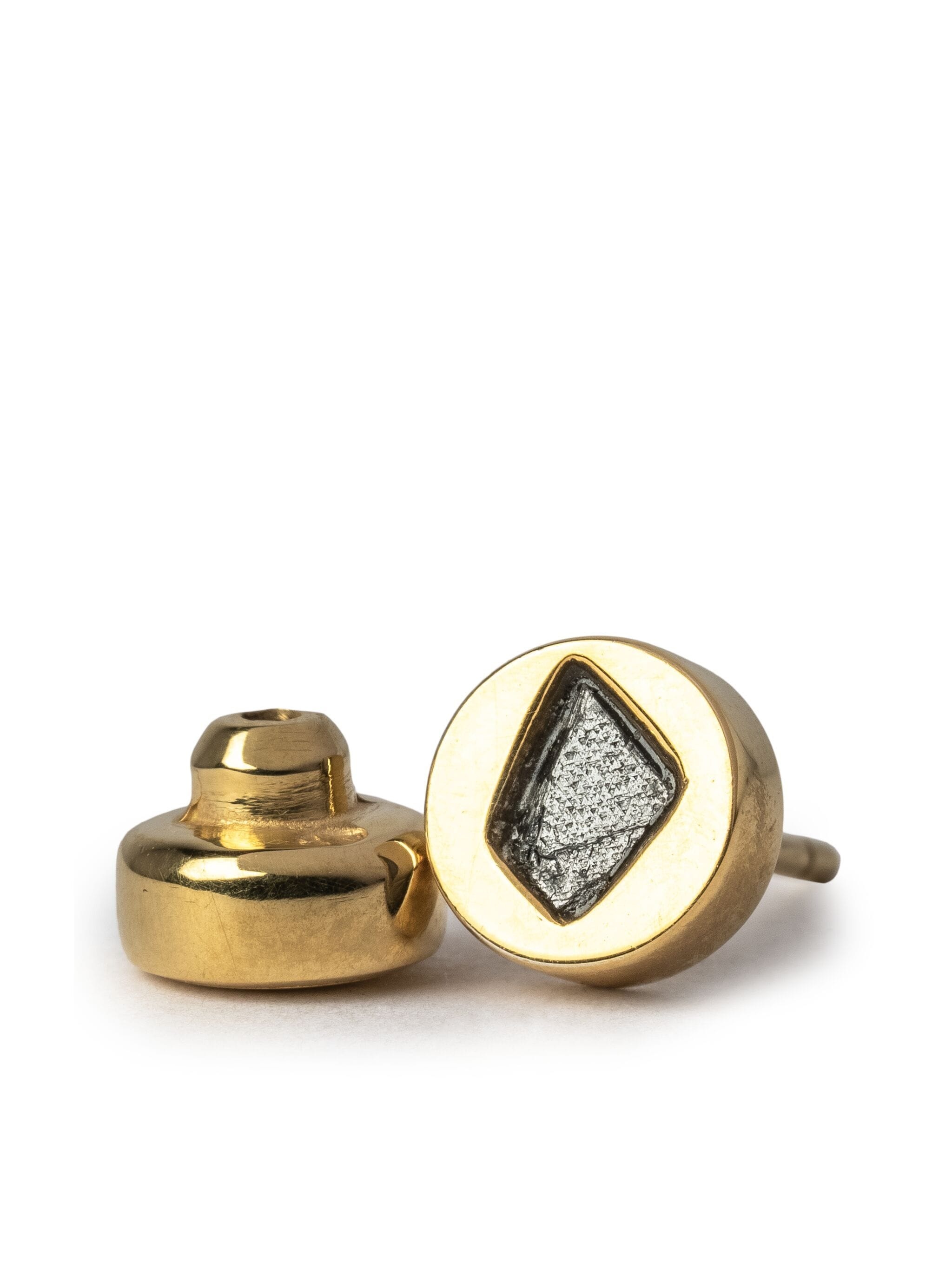 PARTS OF FOUR Tiny Stud Earring (Fuse, 0.1 CT, Black Diamond Fragment, YGA+KFRDIA) - 3