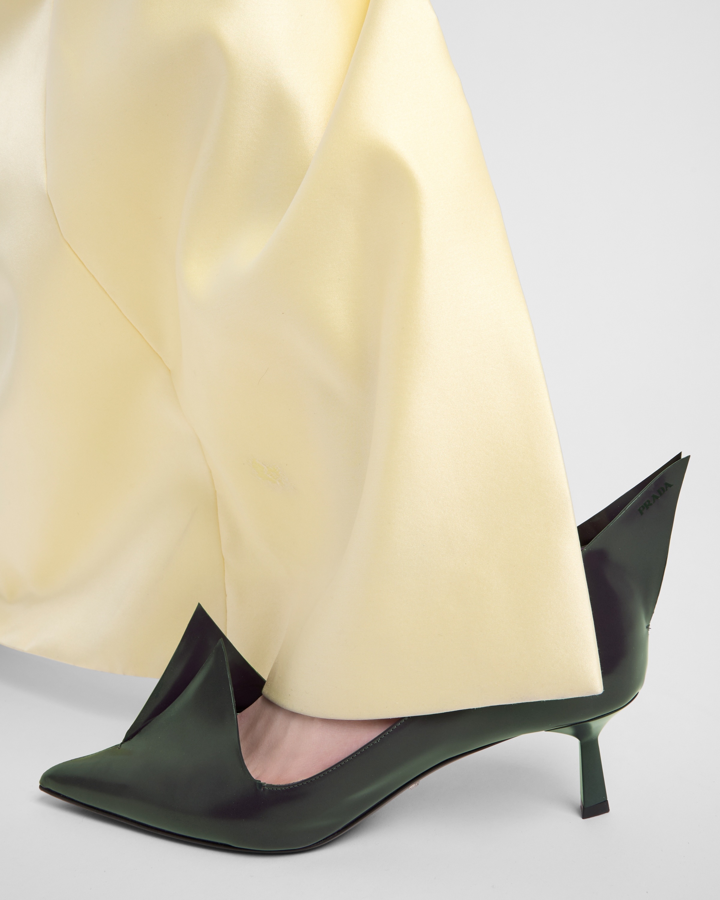 Brushed leather pumps - 3