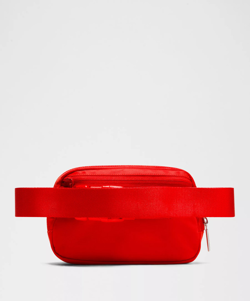 Everywhere Belt Bag with Long Strap 1L 3