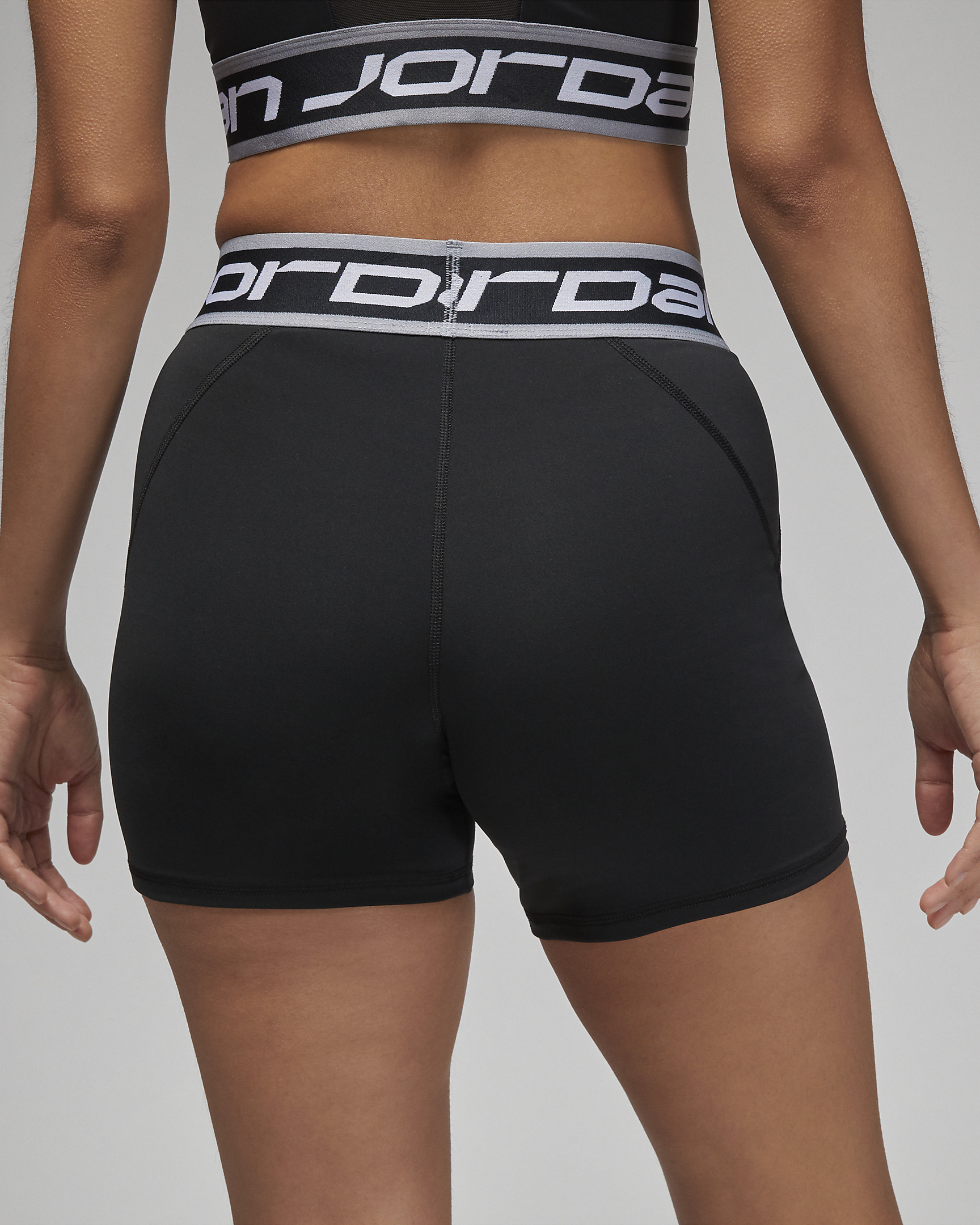 Jordan Sport Women's 5" Shorts - 3