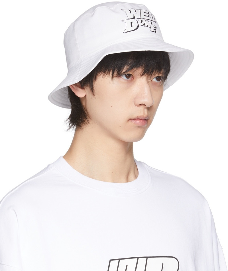 We11done White Basic Logo Bucket Hat outlook
