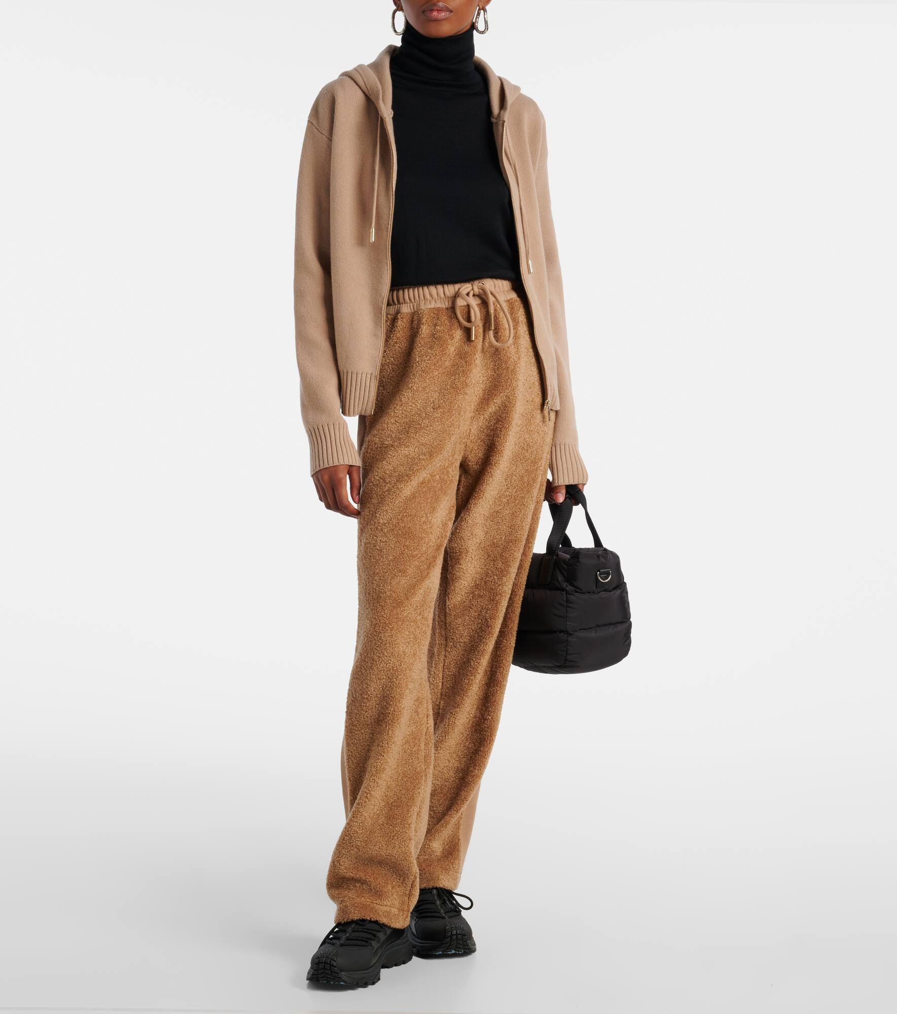 Faux fur sweatpants - 2