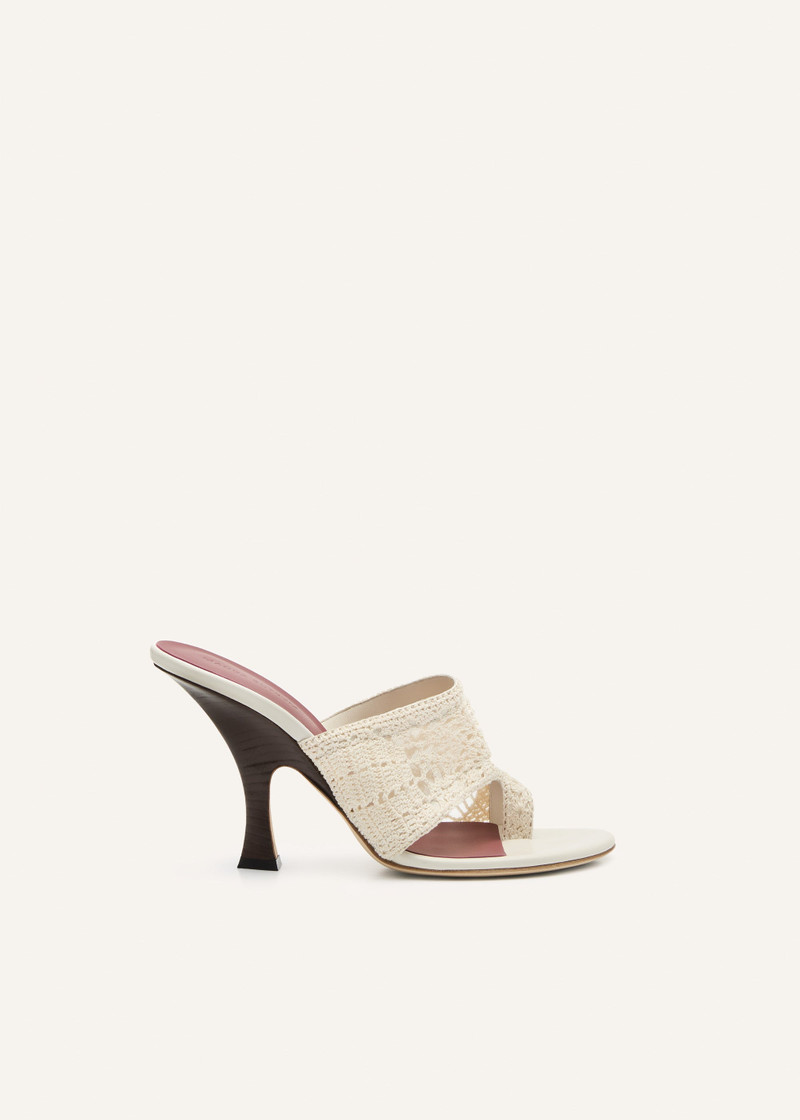 Flare heel thong sandals in crochet cream 1