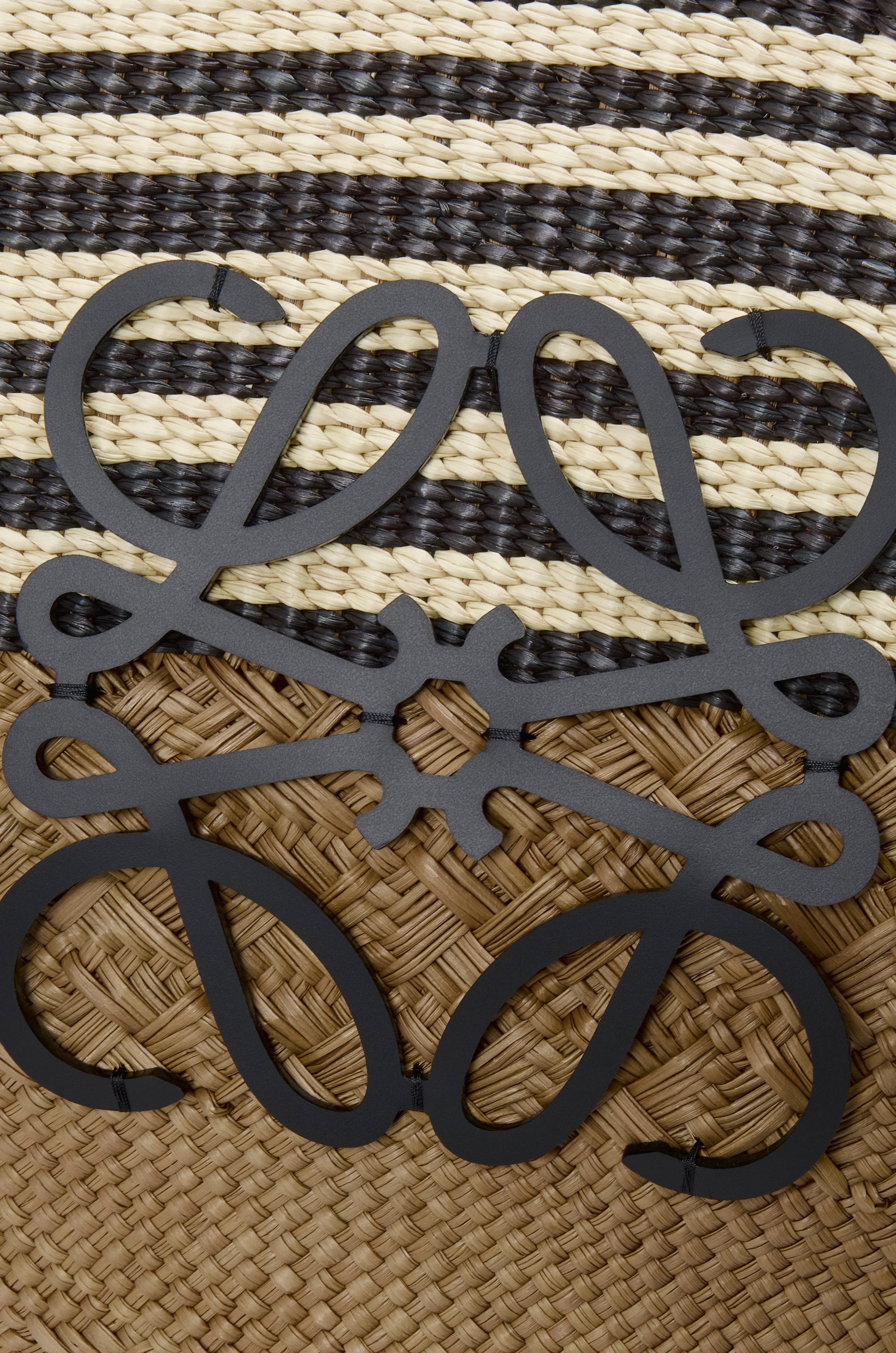Large Anagram basket in iraca palm and calfskin - 7