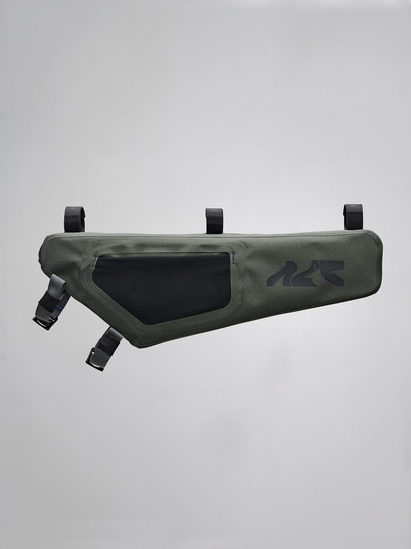 MAAP x Apidura Frame Pack 4 L 3