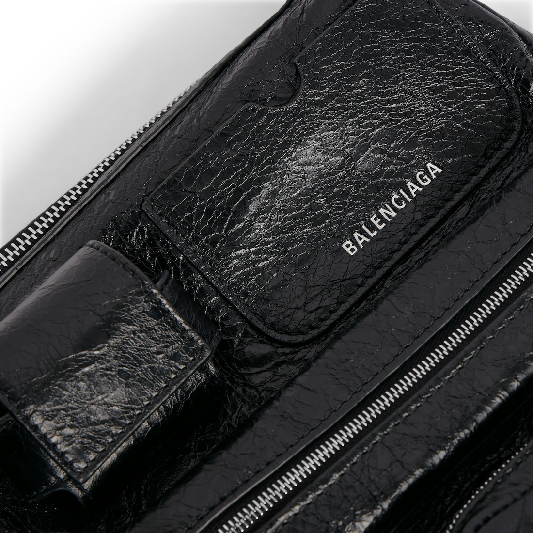 Men's Superbusy Messenger Bag in Black - 5