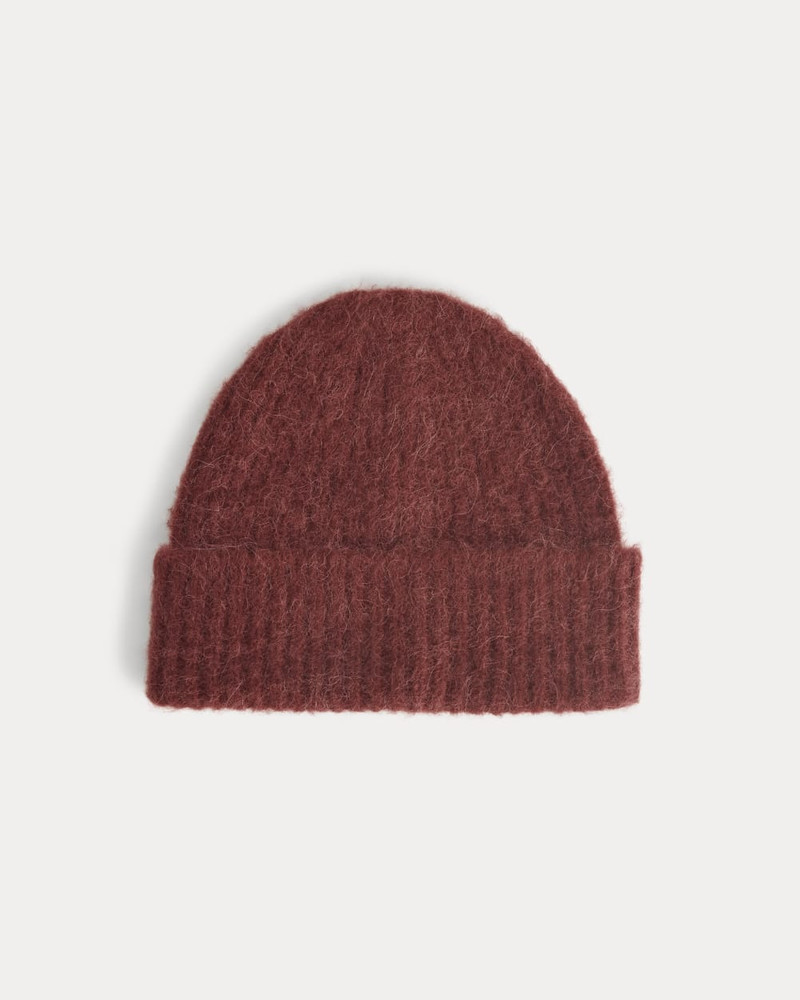 PLUSH ALPACA BEANIE 1