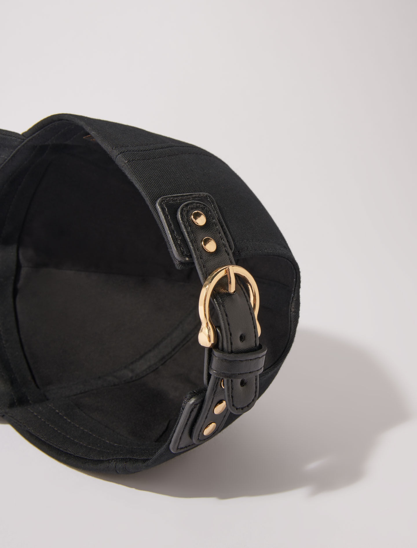 Cotton cap with gold-tone buckle - 6