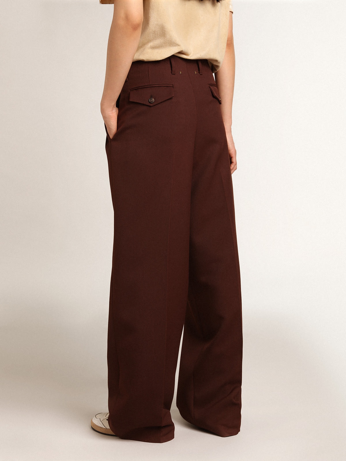 Beech-colored pants in wool and viscose blend