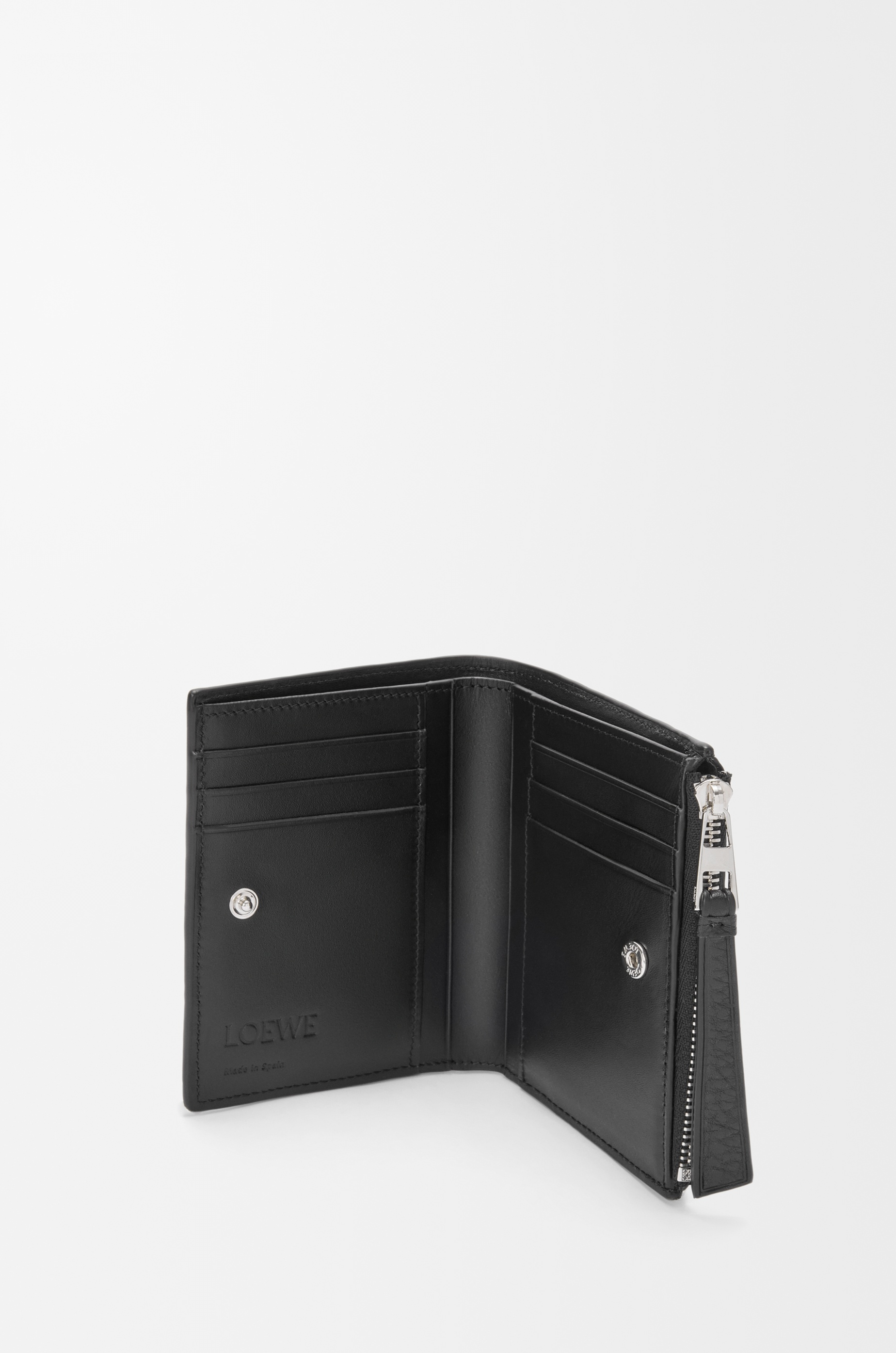 Puzzle slim compact wallet in supple grained calfskin - 3