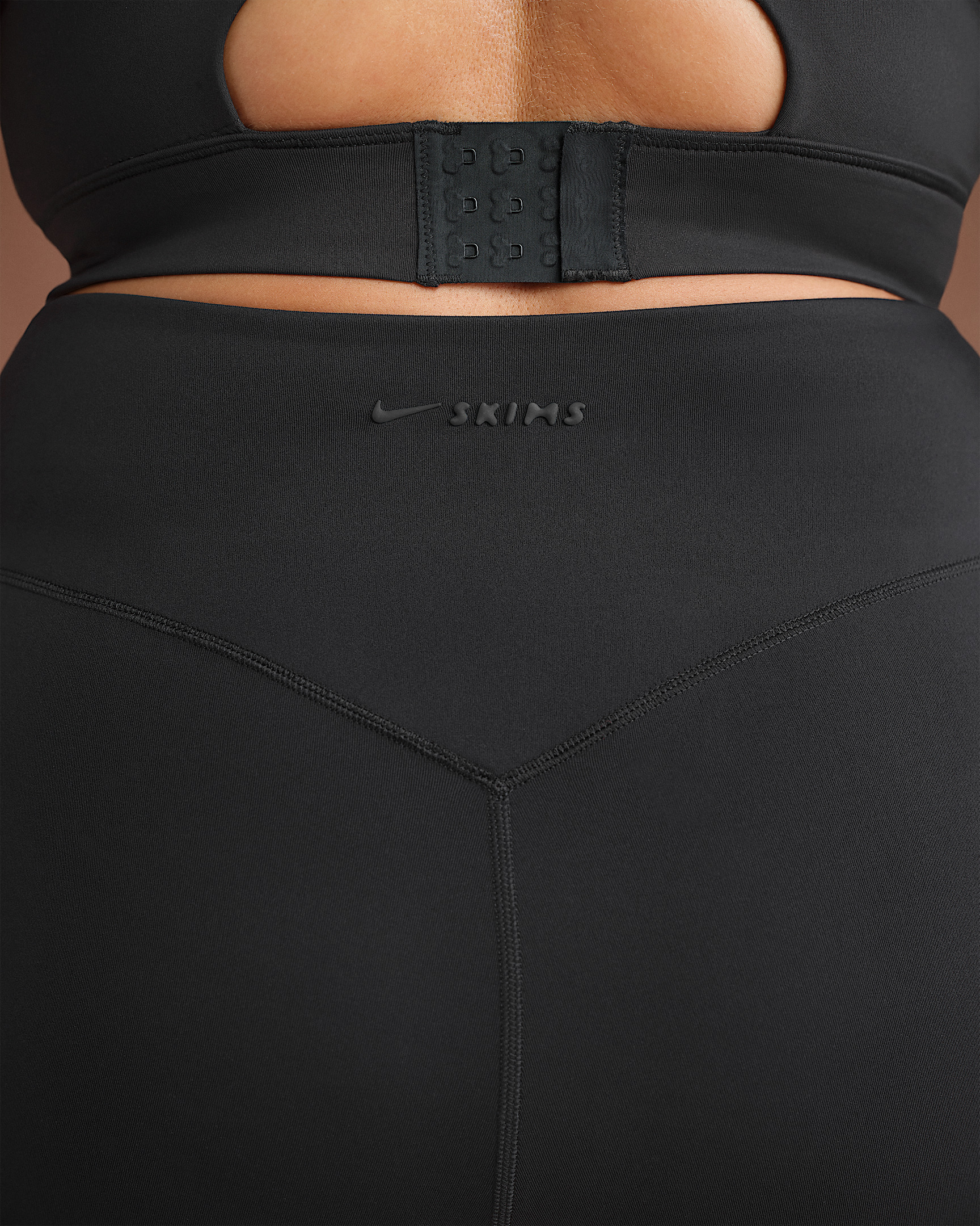 NikeSKIMS Matte Women's High-Waisted 3" Boyshorts - 10