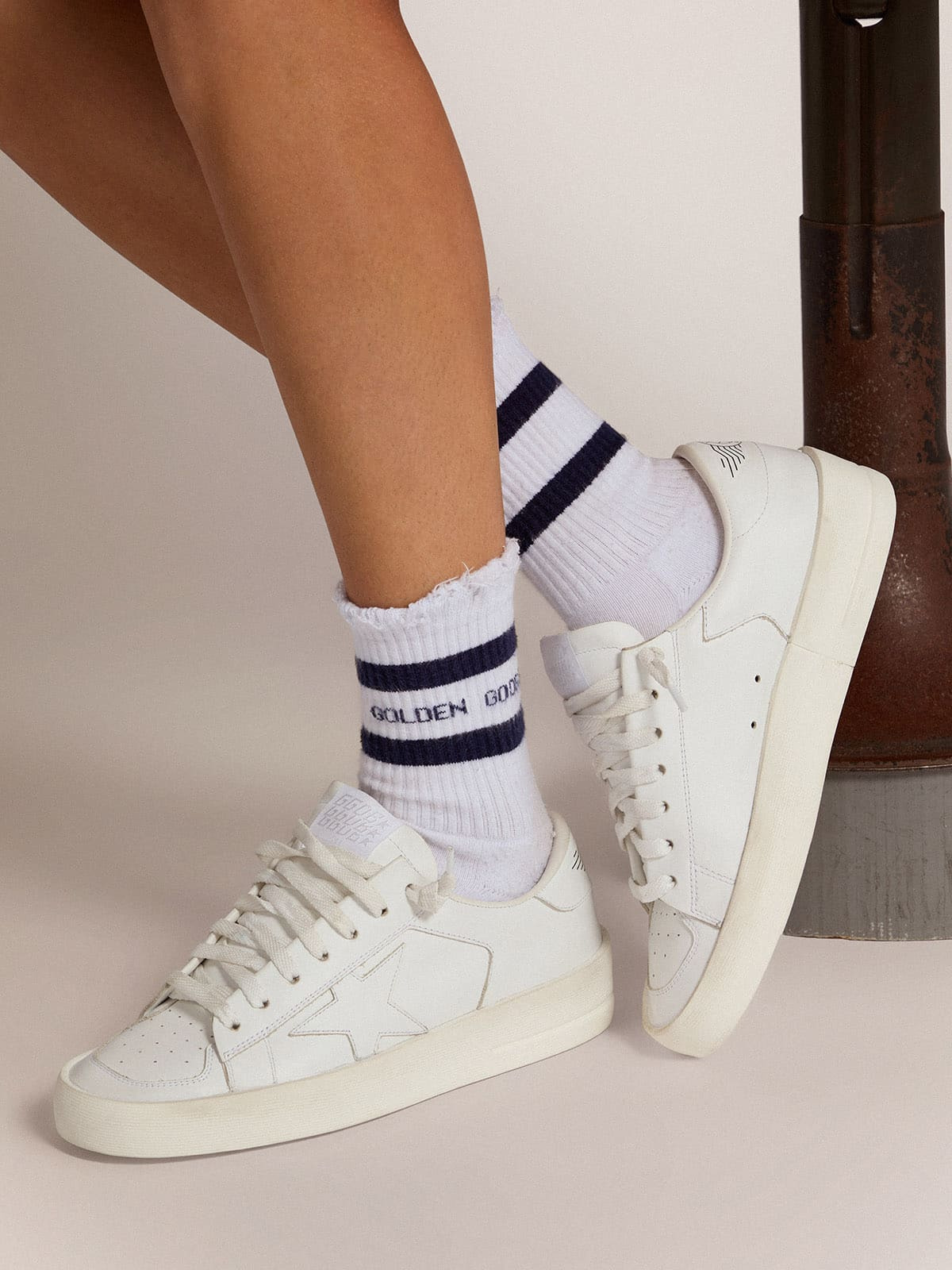 Cotton socks with distressed finishes, blue stripes and logo - 3
